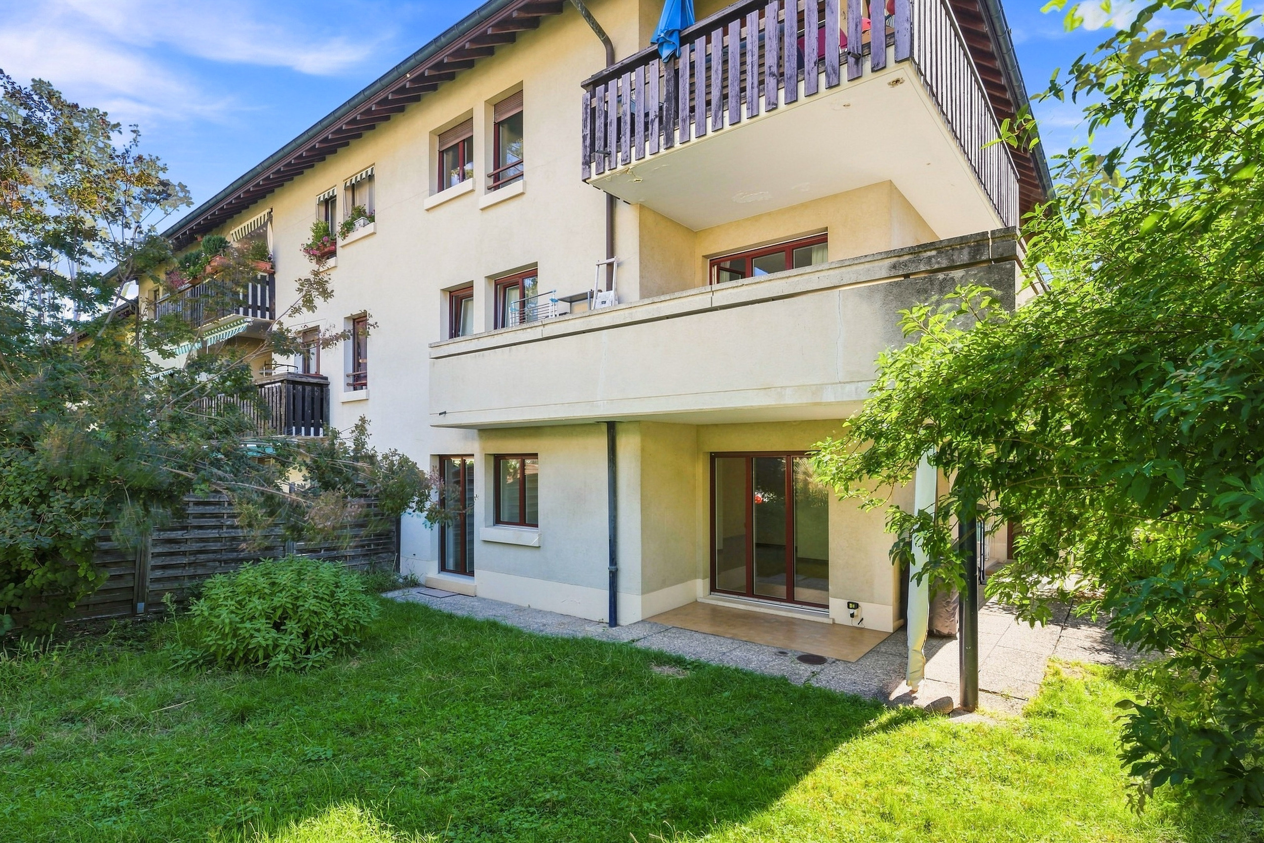 Exterior view 1