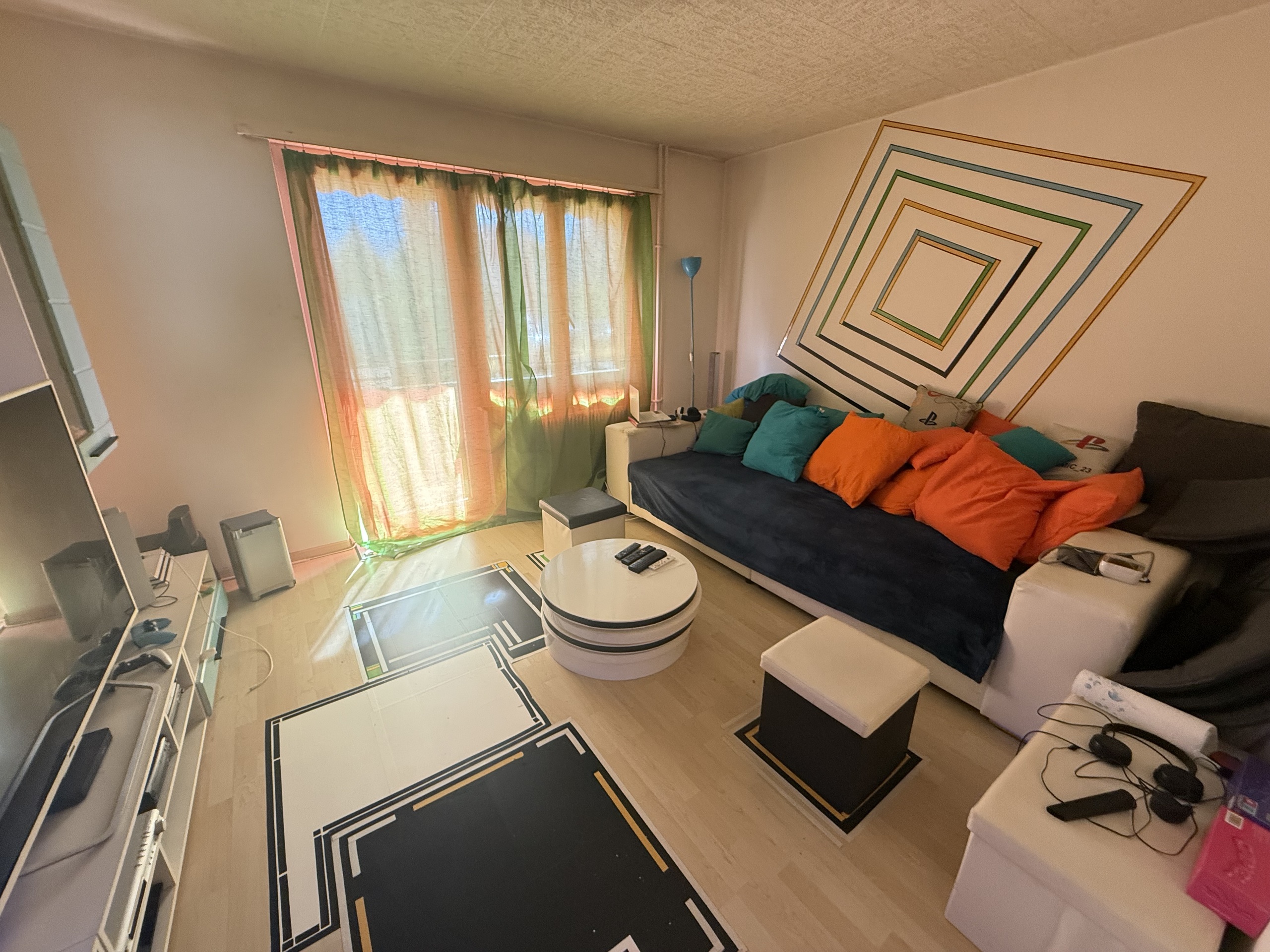 3.5 pces rez sup droite Ouest 3.5 pces rez sup droite Ouest