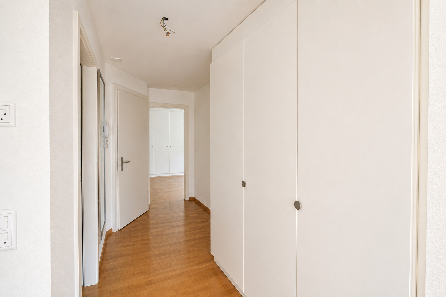 Interior view 5