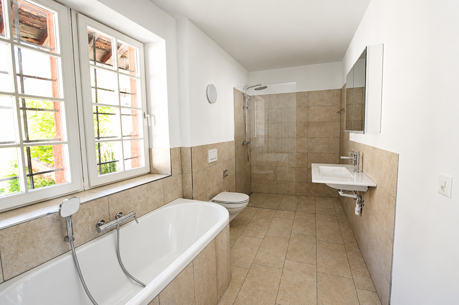 Interior view 4