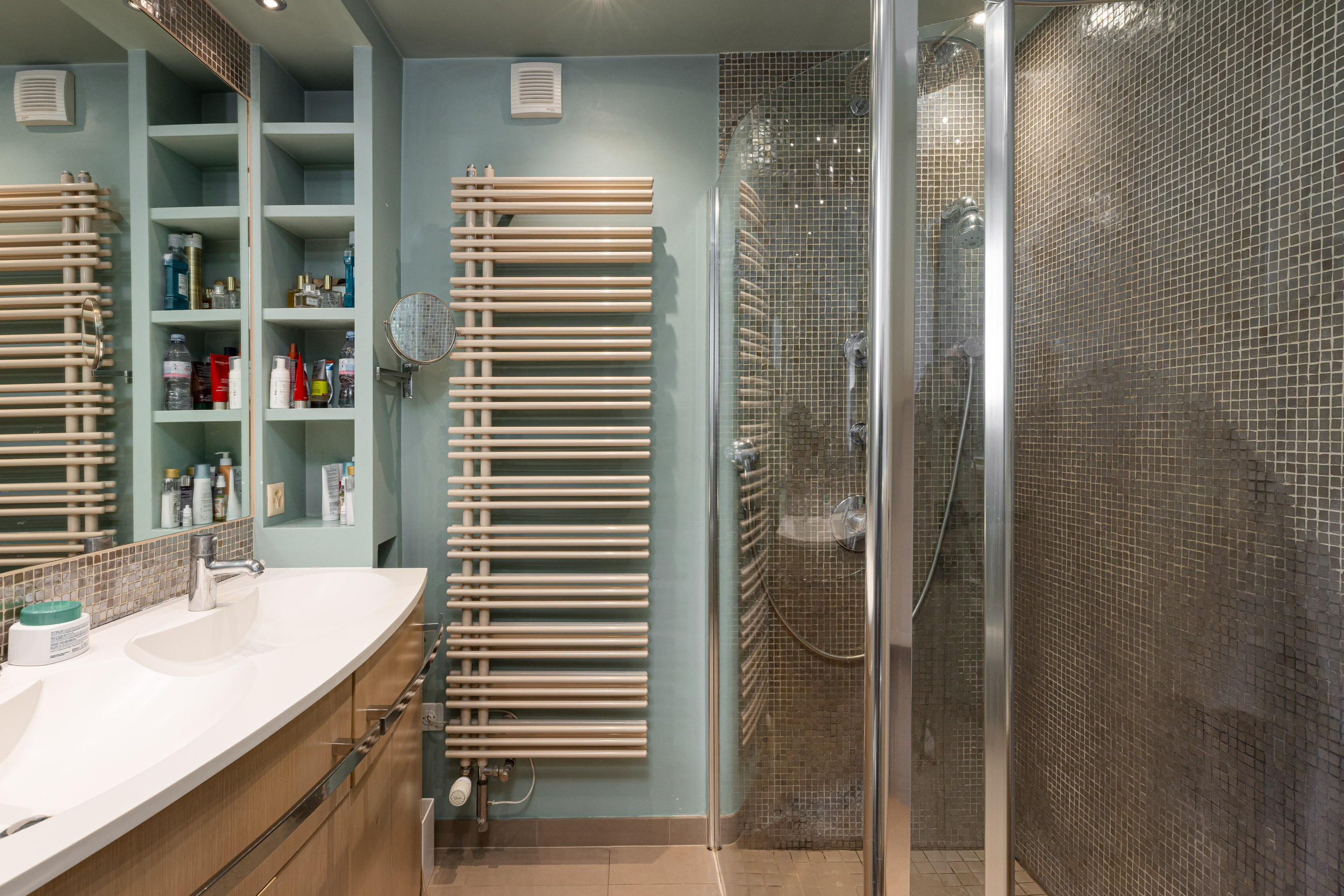 Salle de bains parentale