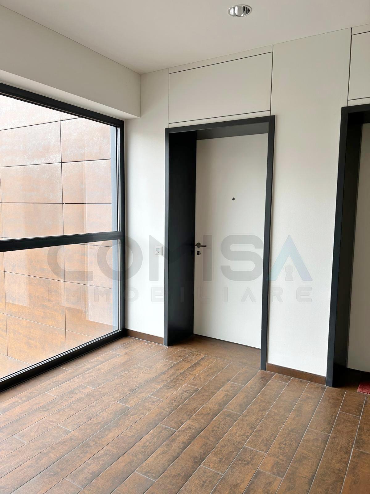 condominio, ingresso appartamento condominio, ingresso appartamento