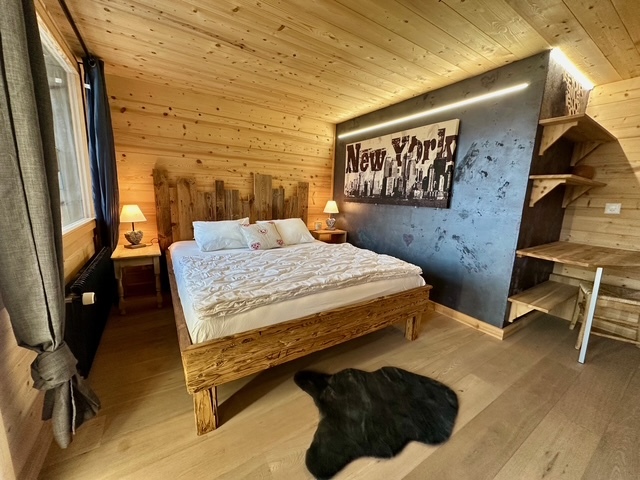 Interior view 2