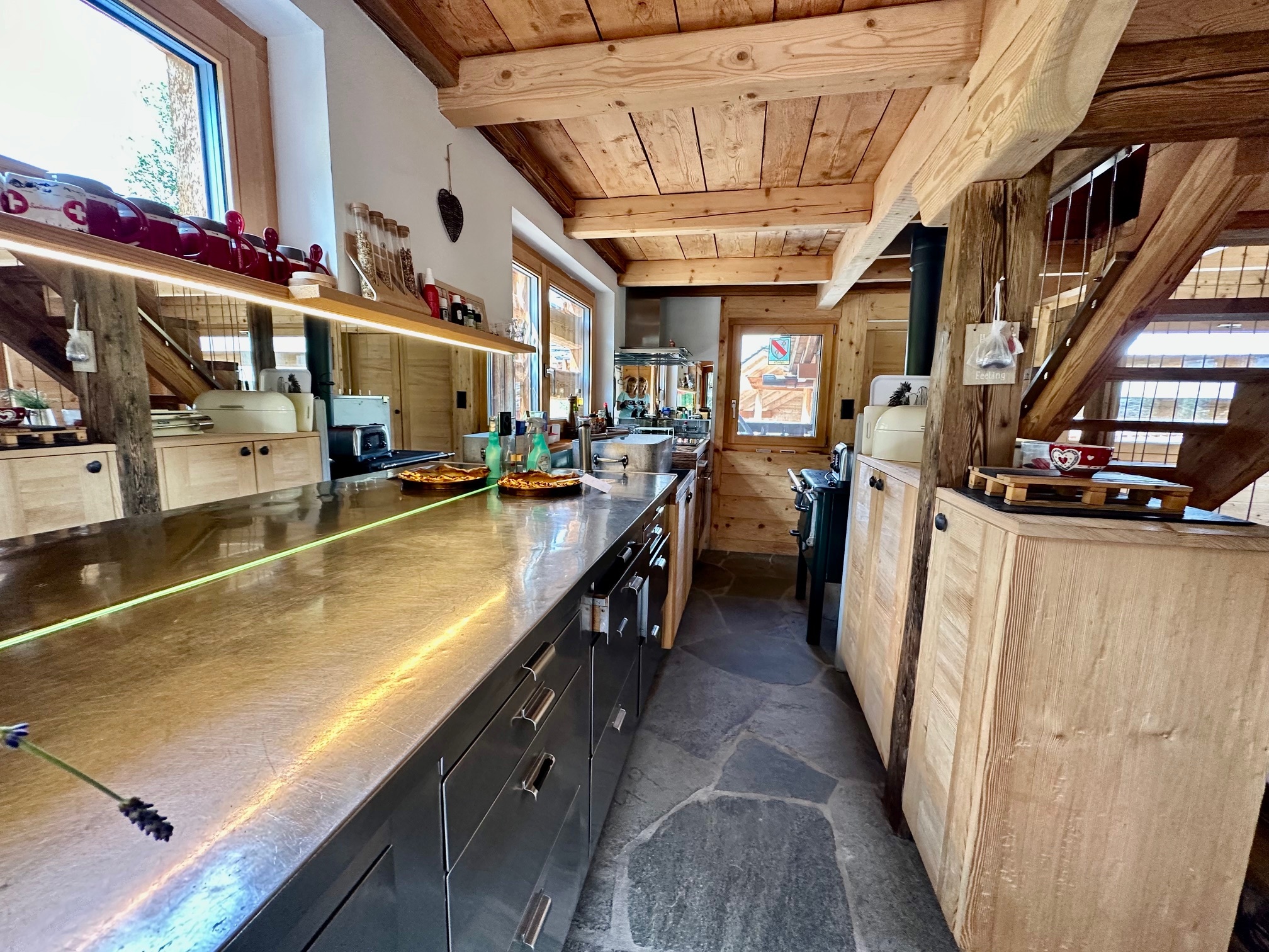 Interior view 6