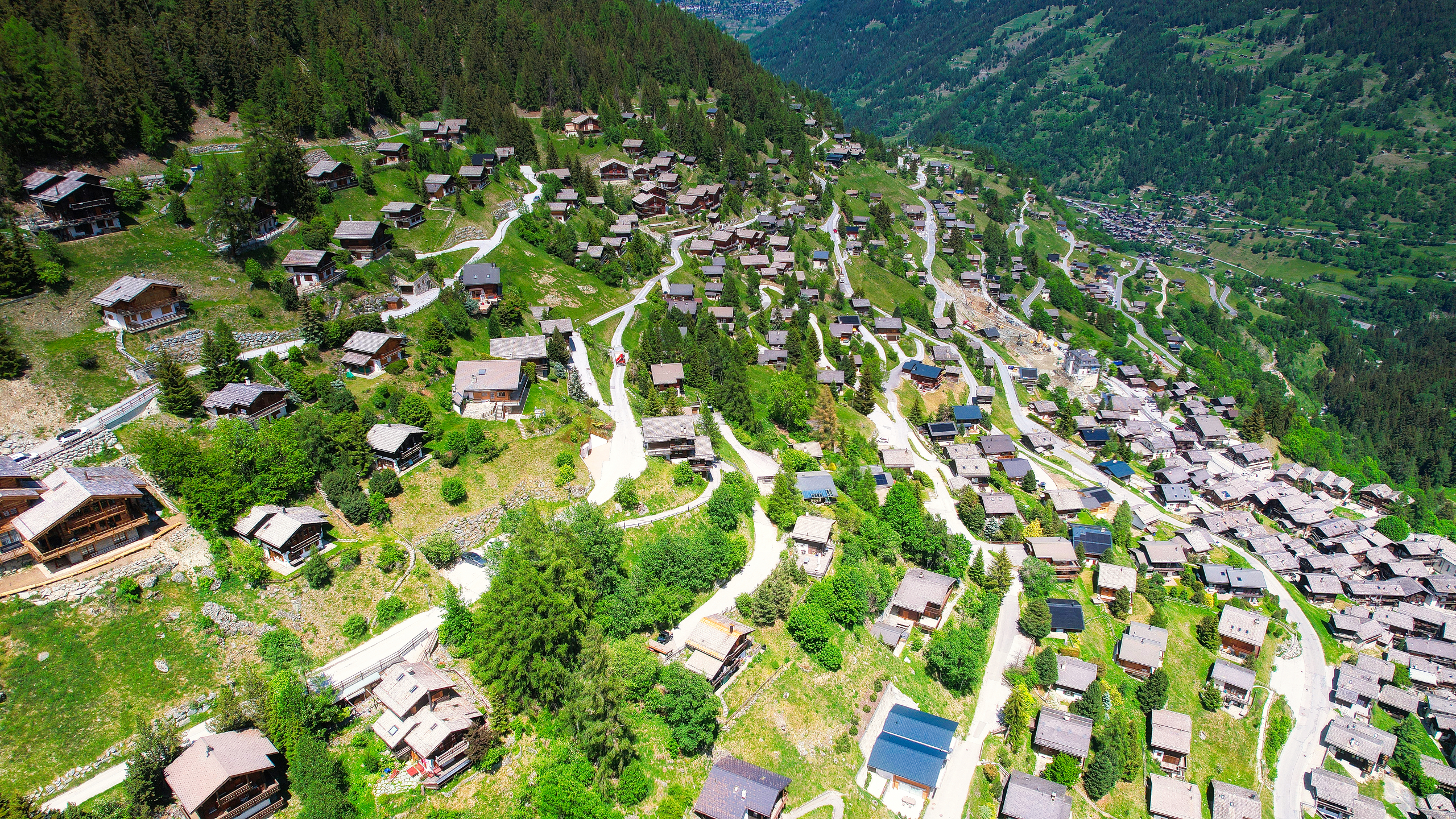 Terrain Grimentz - Vue drone Terrain Grimentz - Vue drone