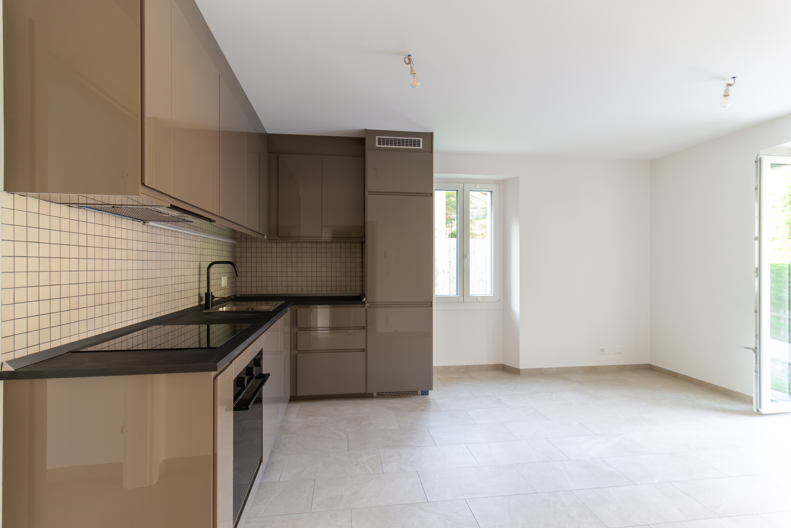 Interior view 4