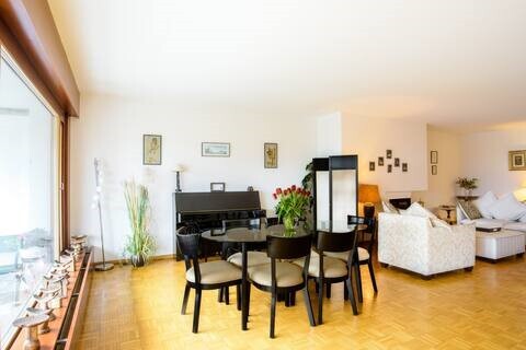 Interior view 1