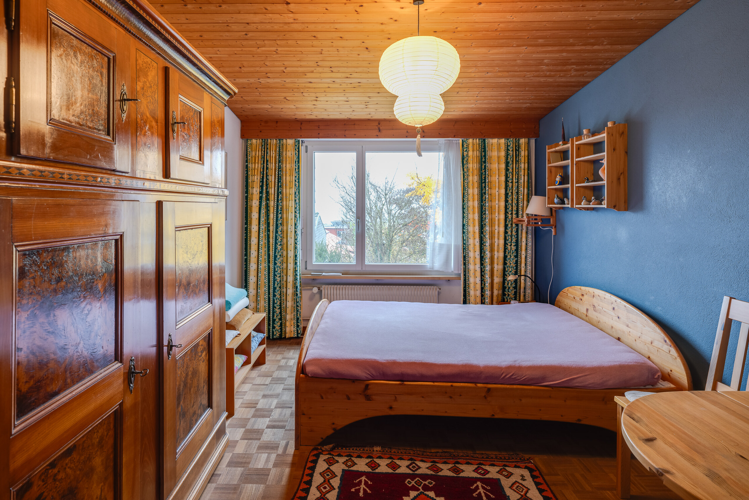 ZIMMER OG RECHTS ZIMMER OG RECHTS