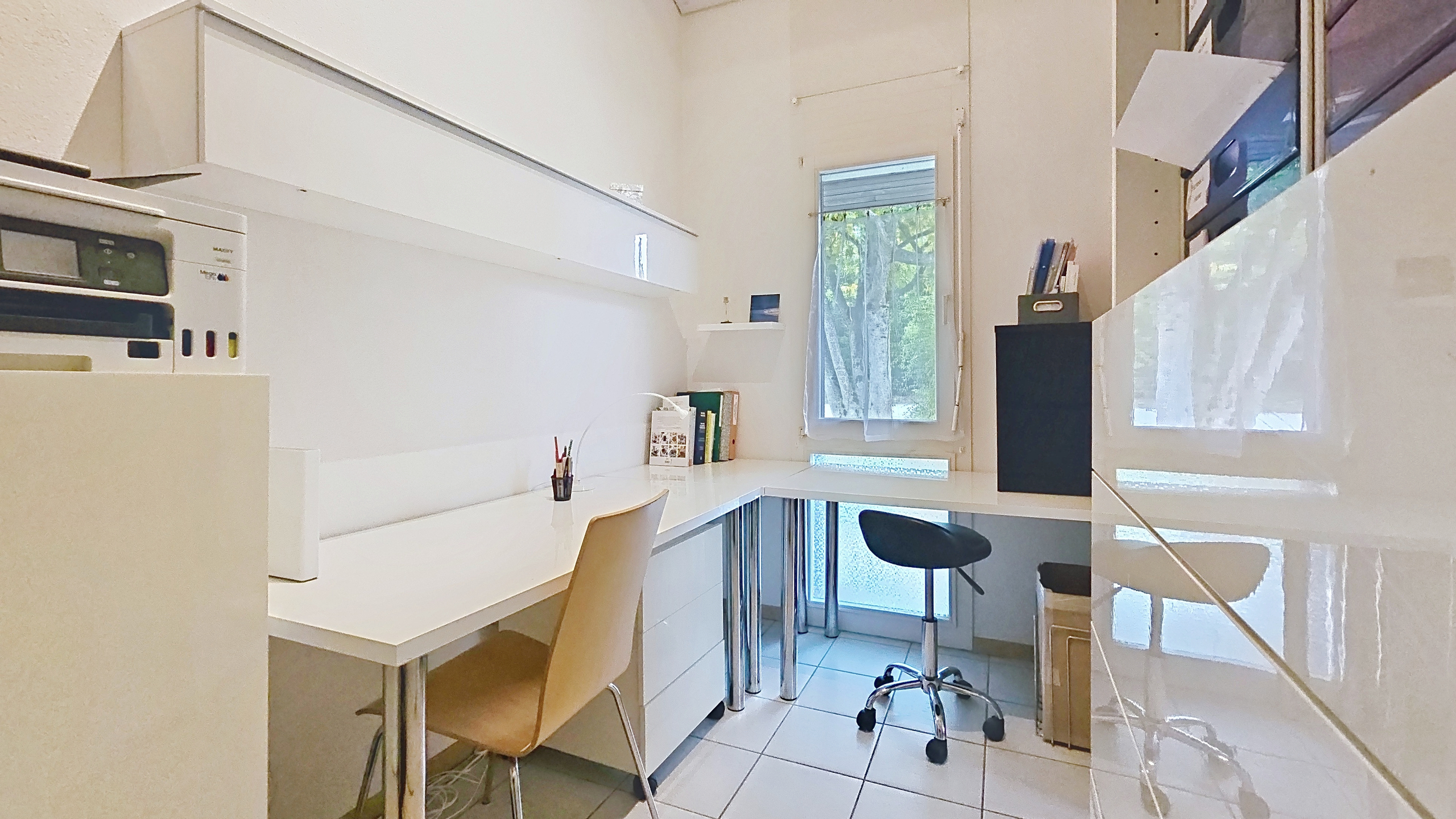 Bureau - rez supérieur Bureau - rez supérieur