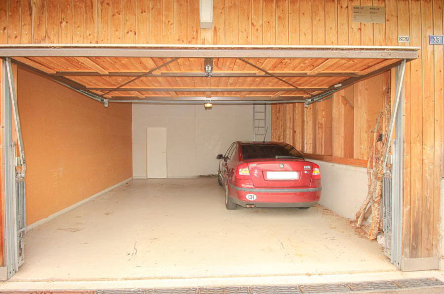 Garage de 33 m2 avec accès direct à l'intérieur