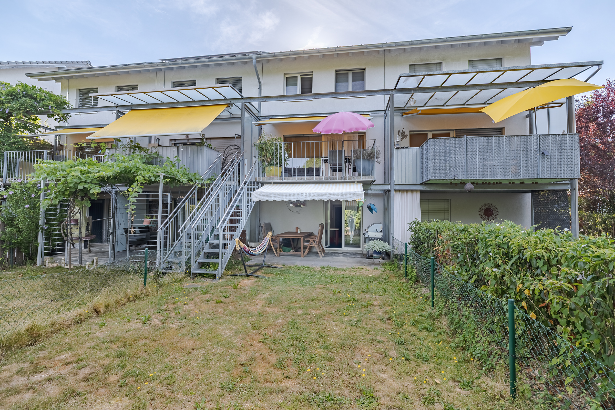 Garten/Sitzplatz/Balkon West