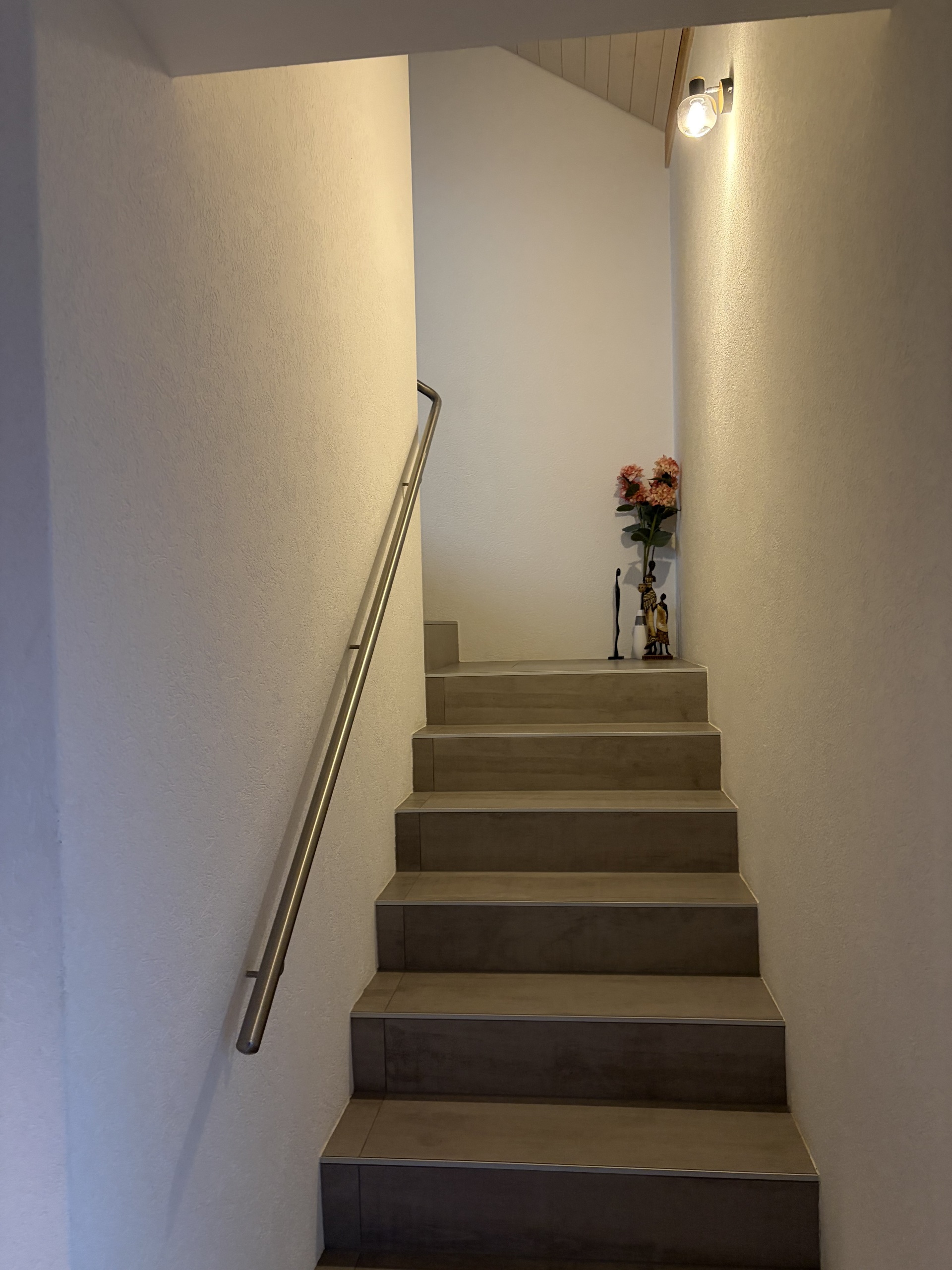 Escaliers menant aux combles