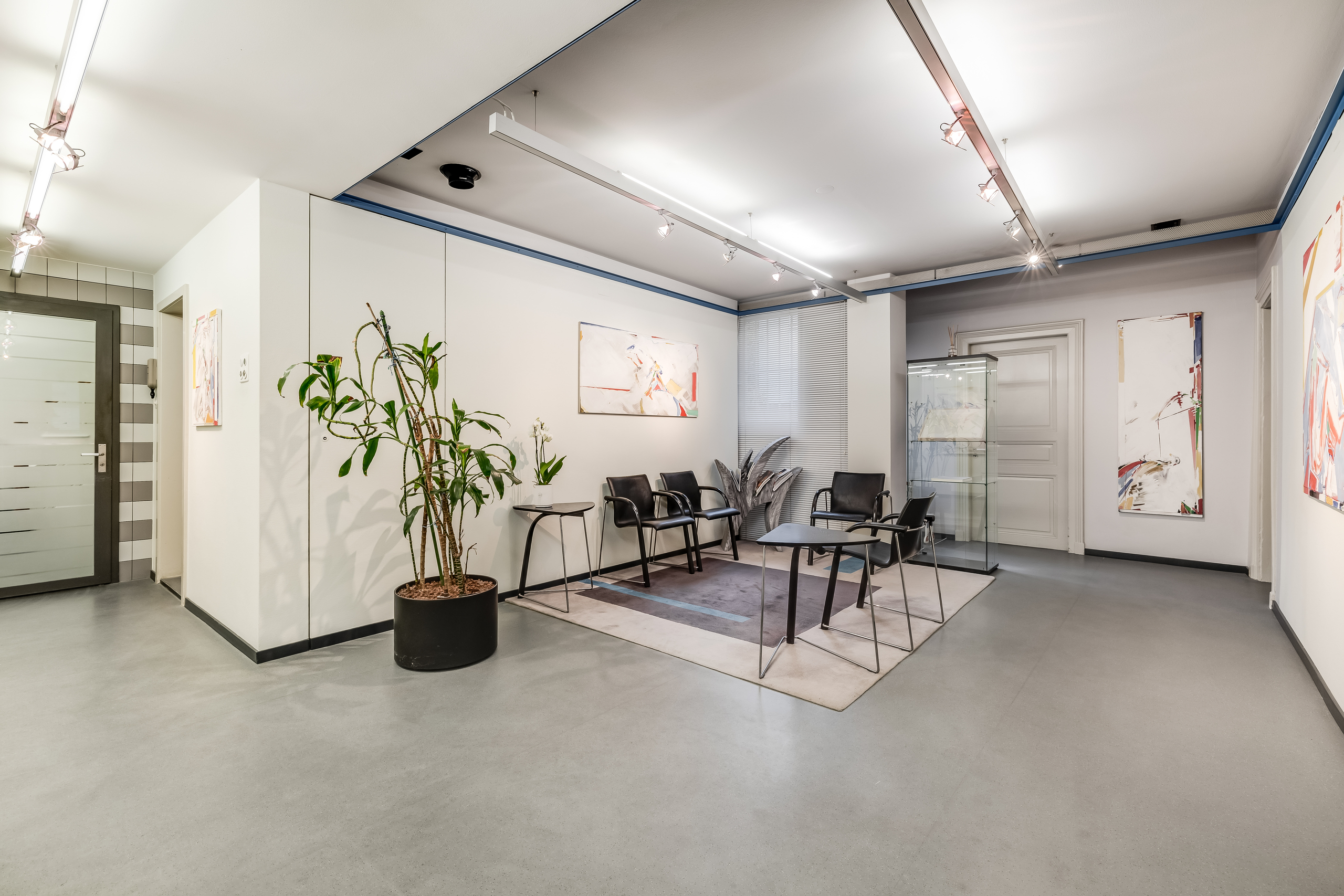 Interior view 2