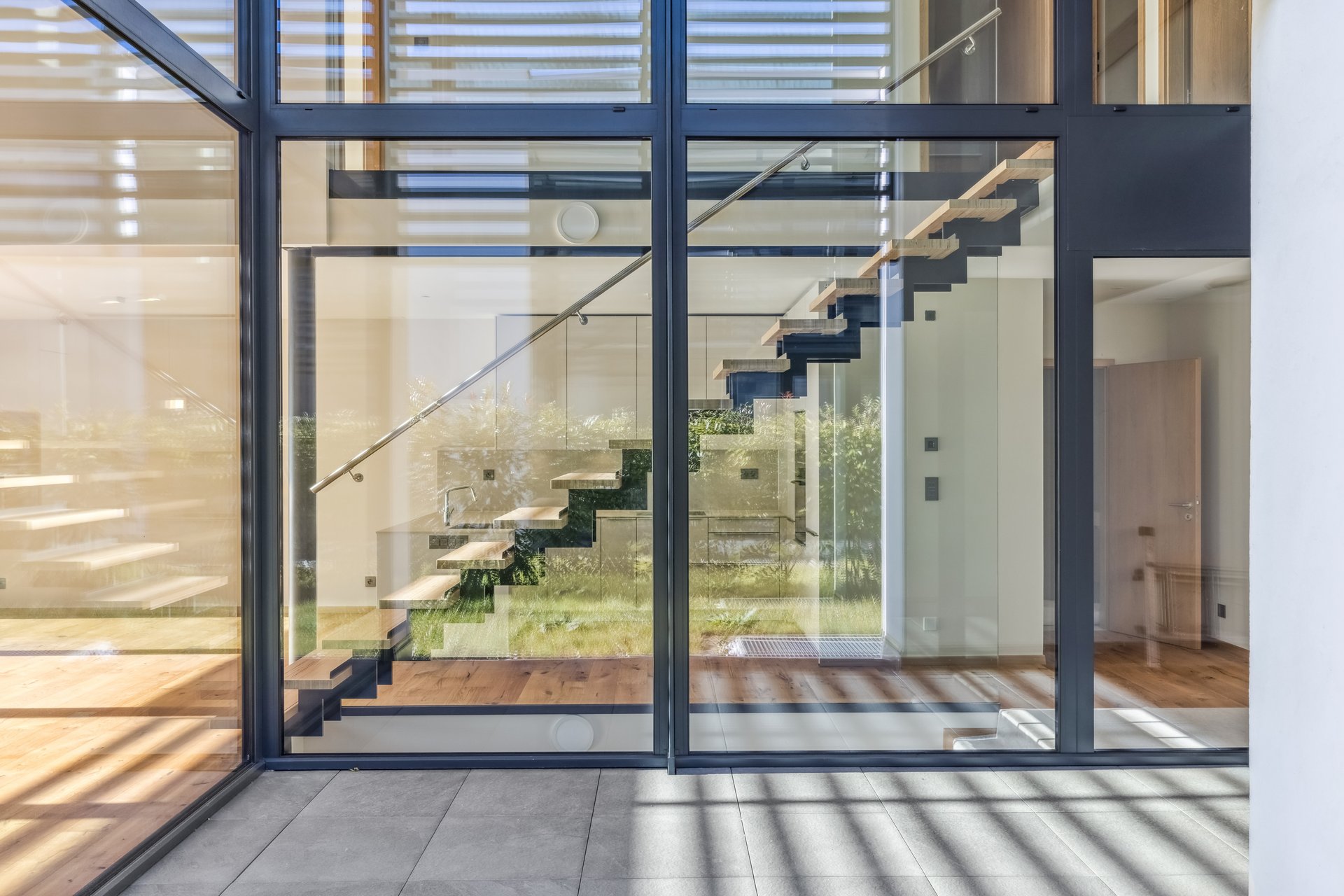 Terrasse extérieure, accès jardin Terrasse extérieure, accès jardin