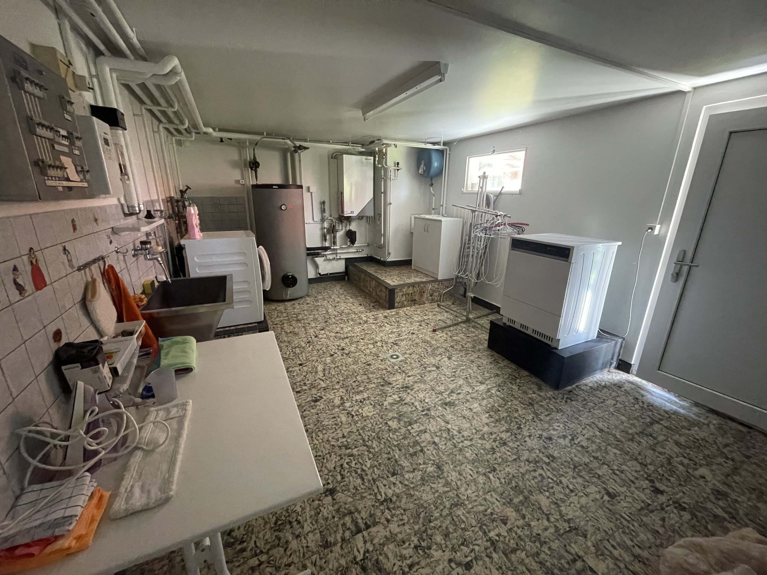 Interior view 9