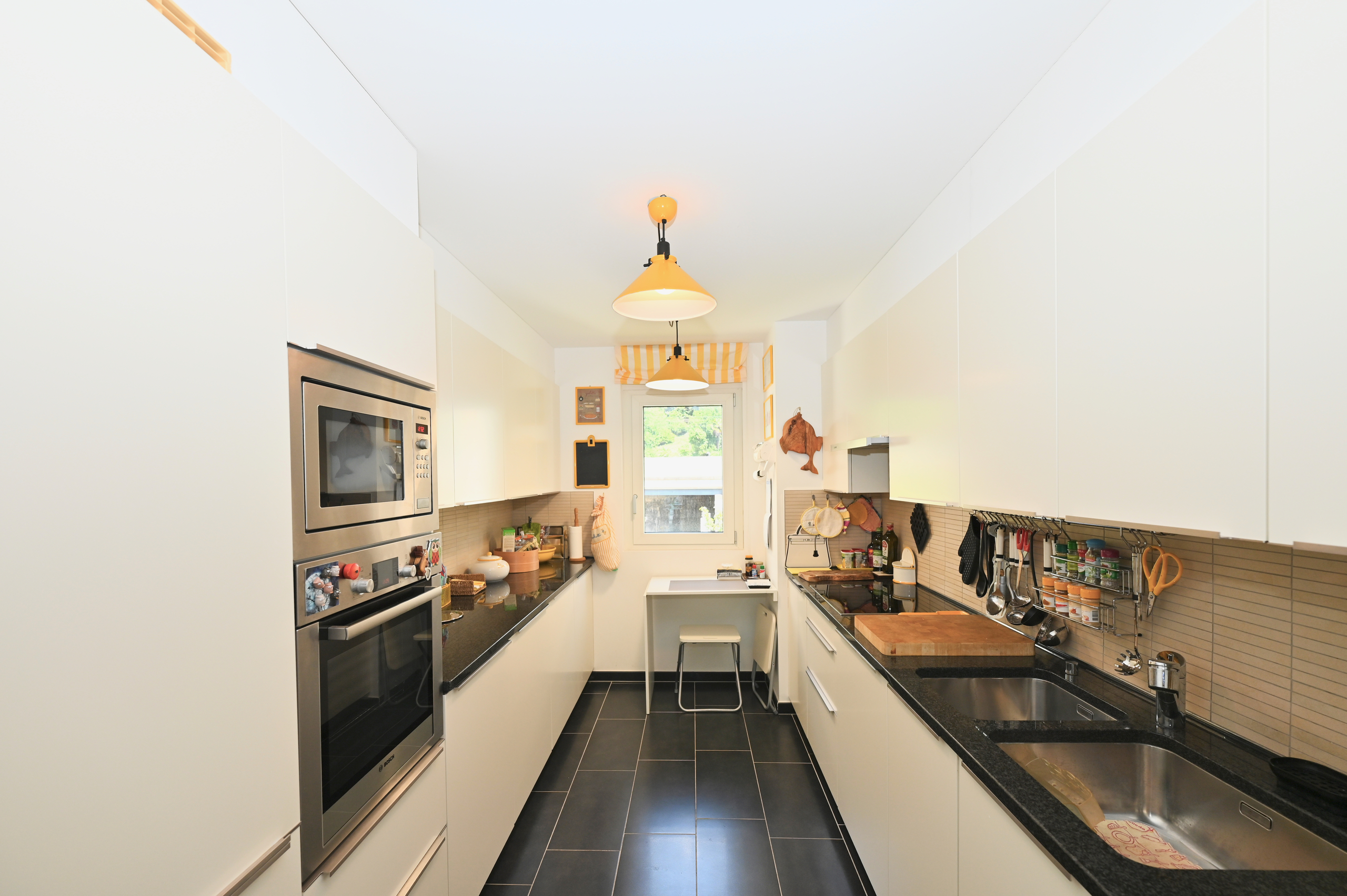 Interior view 9
