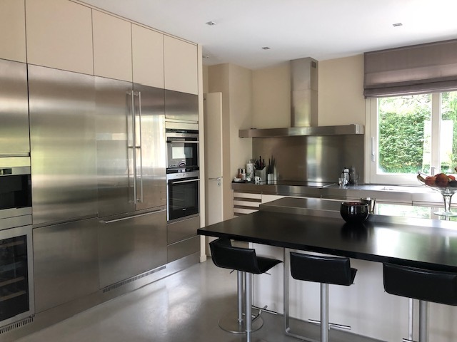 Cuisine ouverte avec îlot central Cuisine ouverte avec îlot central