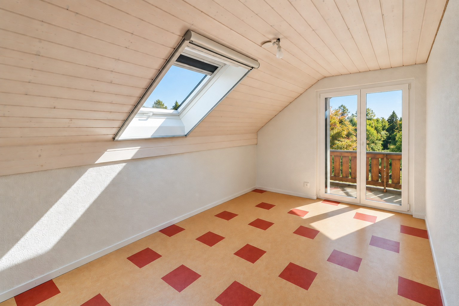 Interior view 8