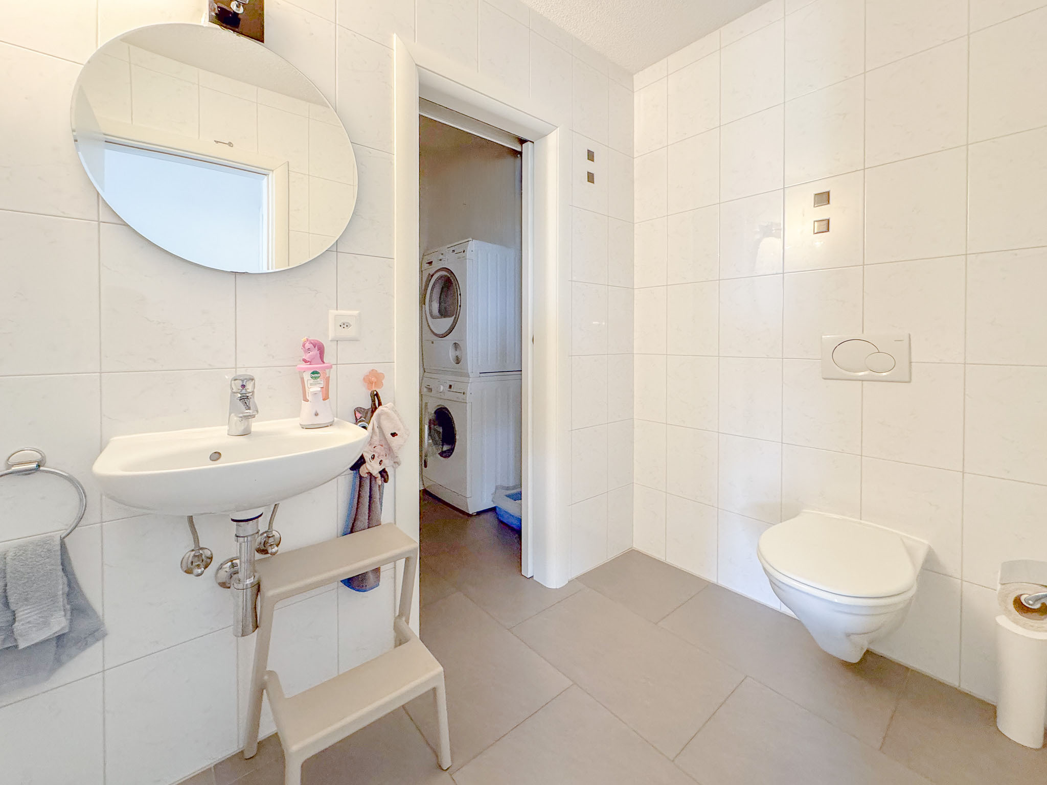 WC visiteurs avec buanderie attenante au rez supérieur WC visiteurs avec buanderie attenante au rez supérieur