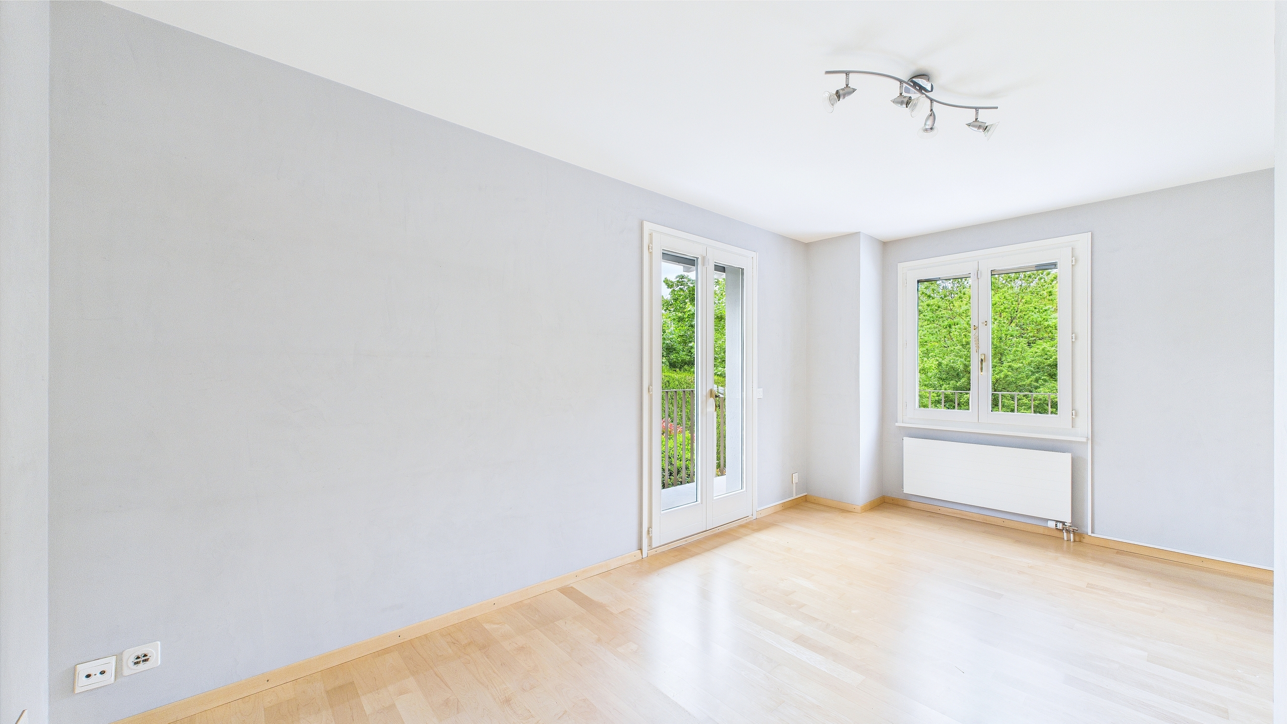 Interior view 6
