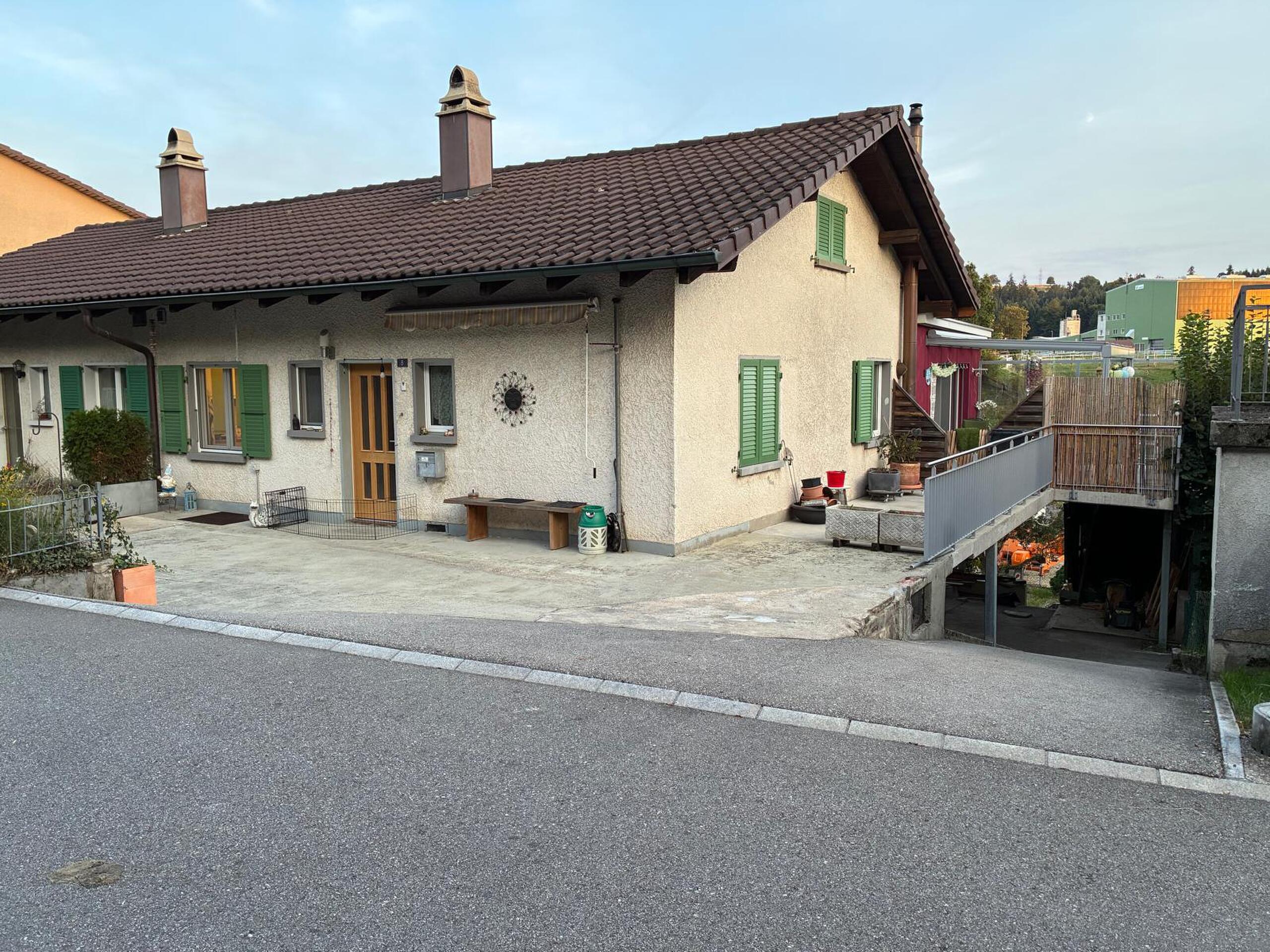 Photo 5