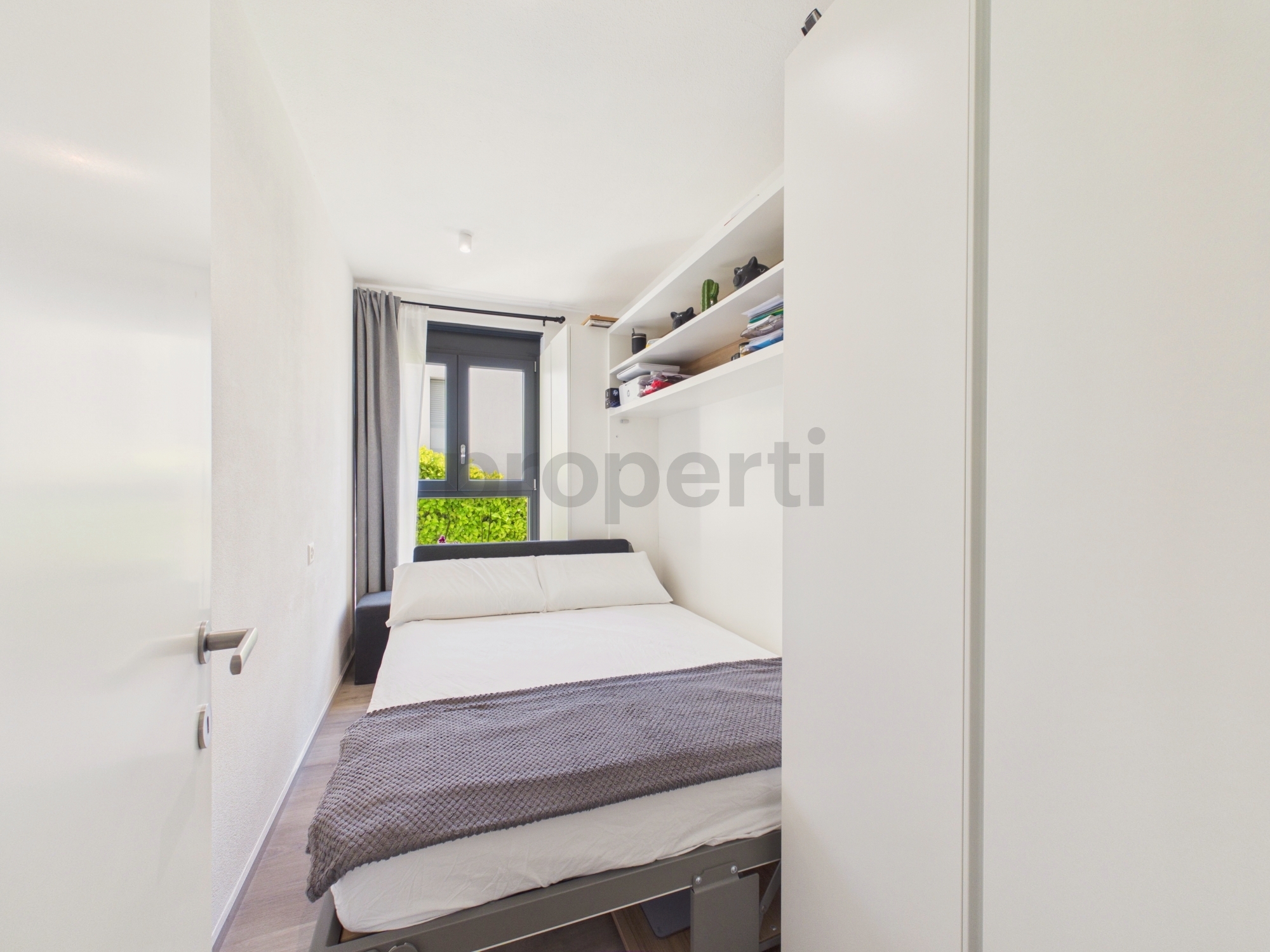 Image 9 Image 9
