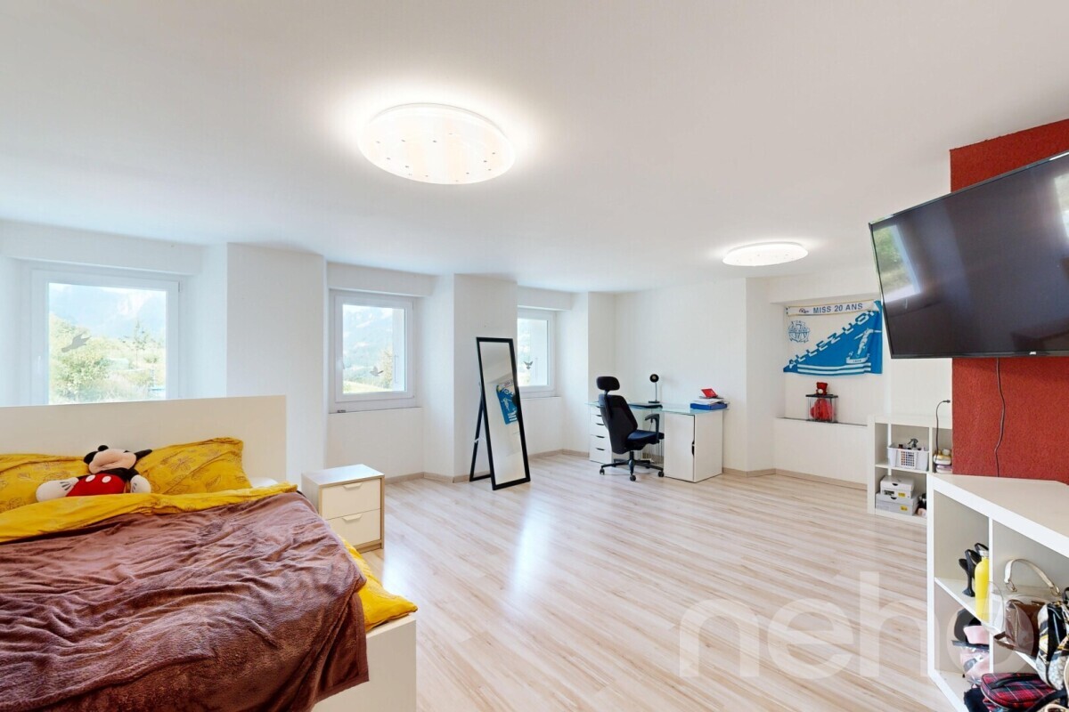 Photo 11
