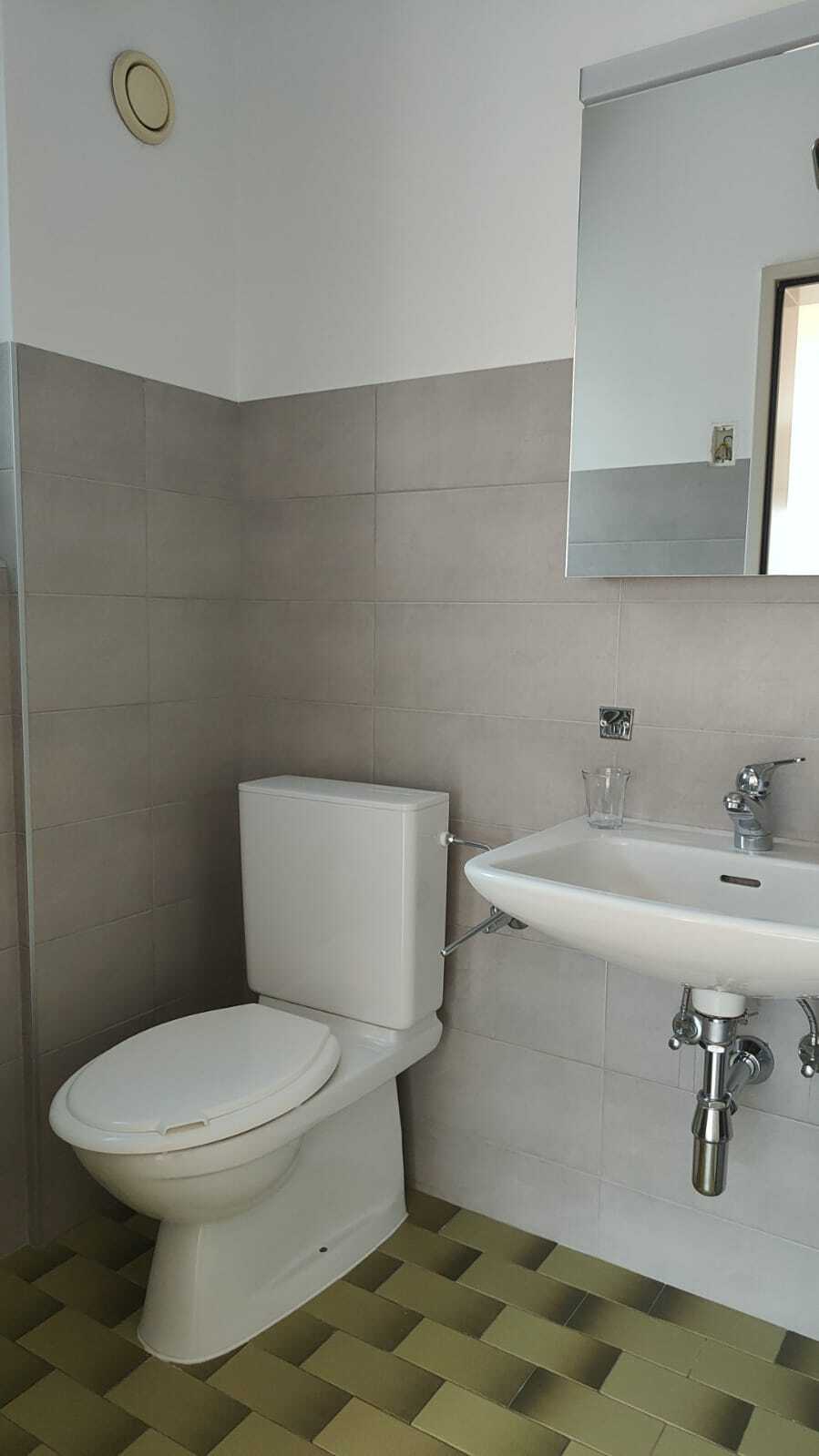 Interior view 5