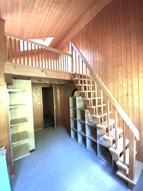 2. Stock Treppe Galerie