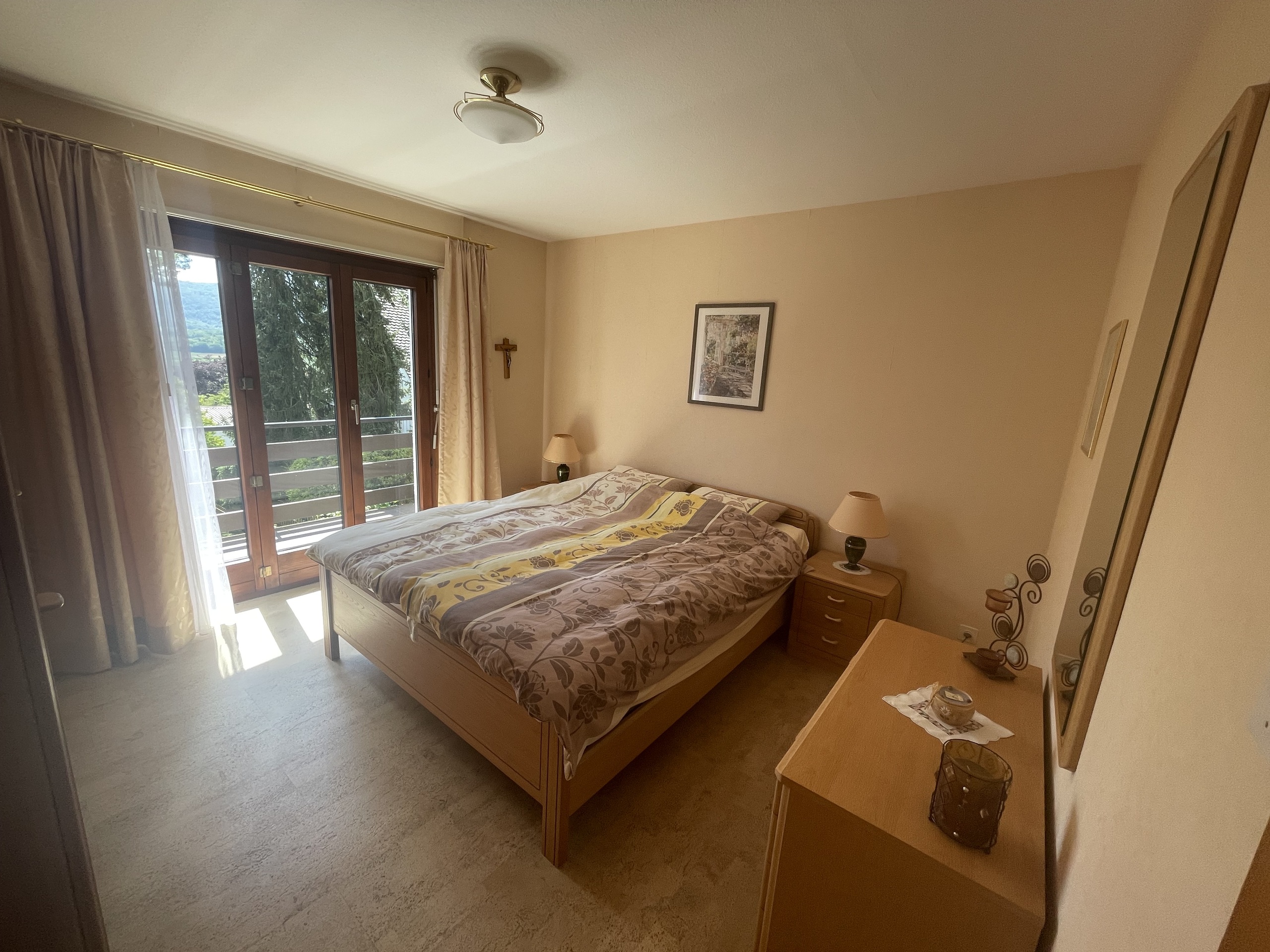 Interior view 6