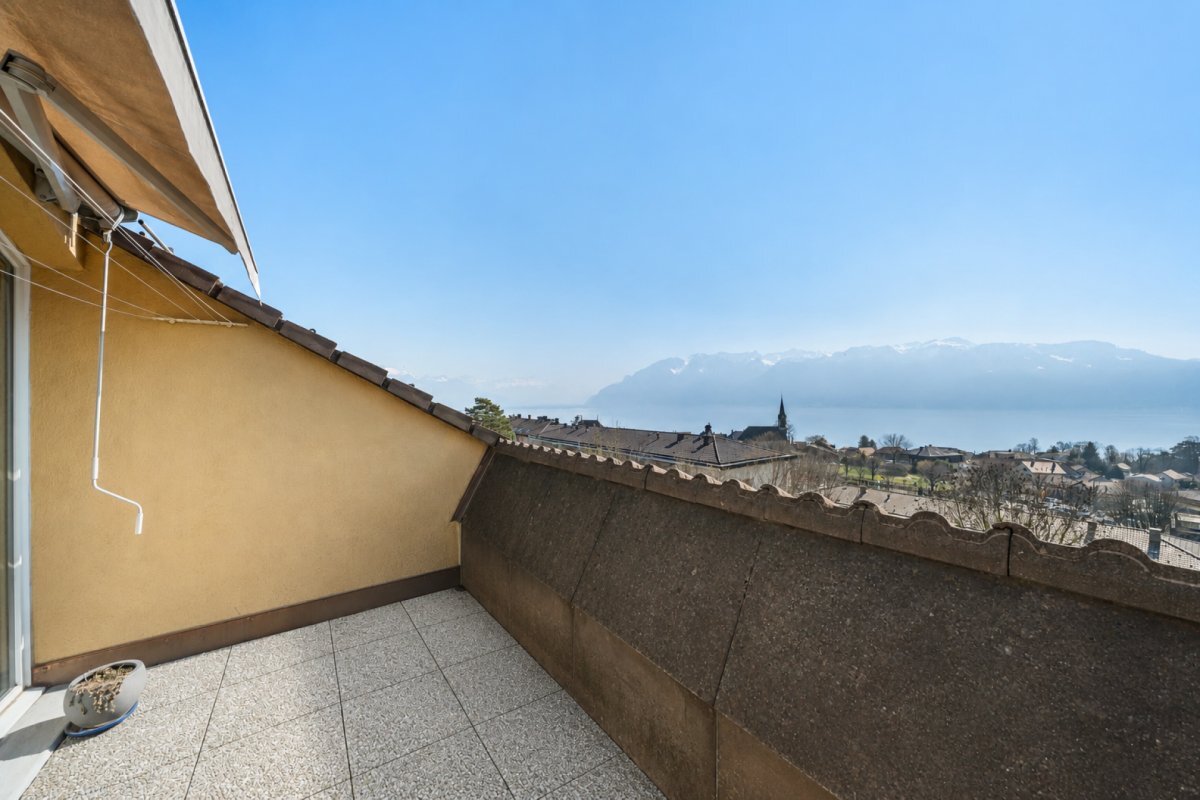 Firstview