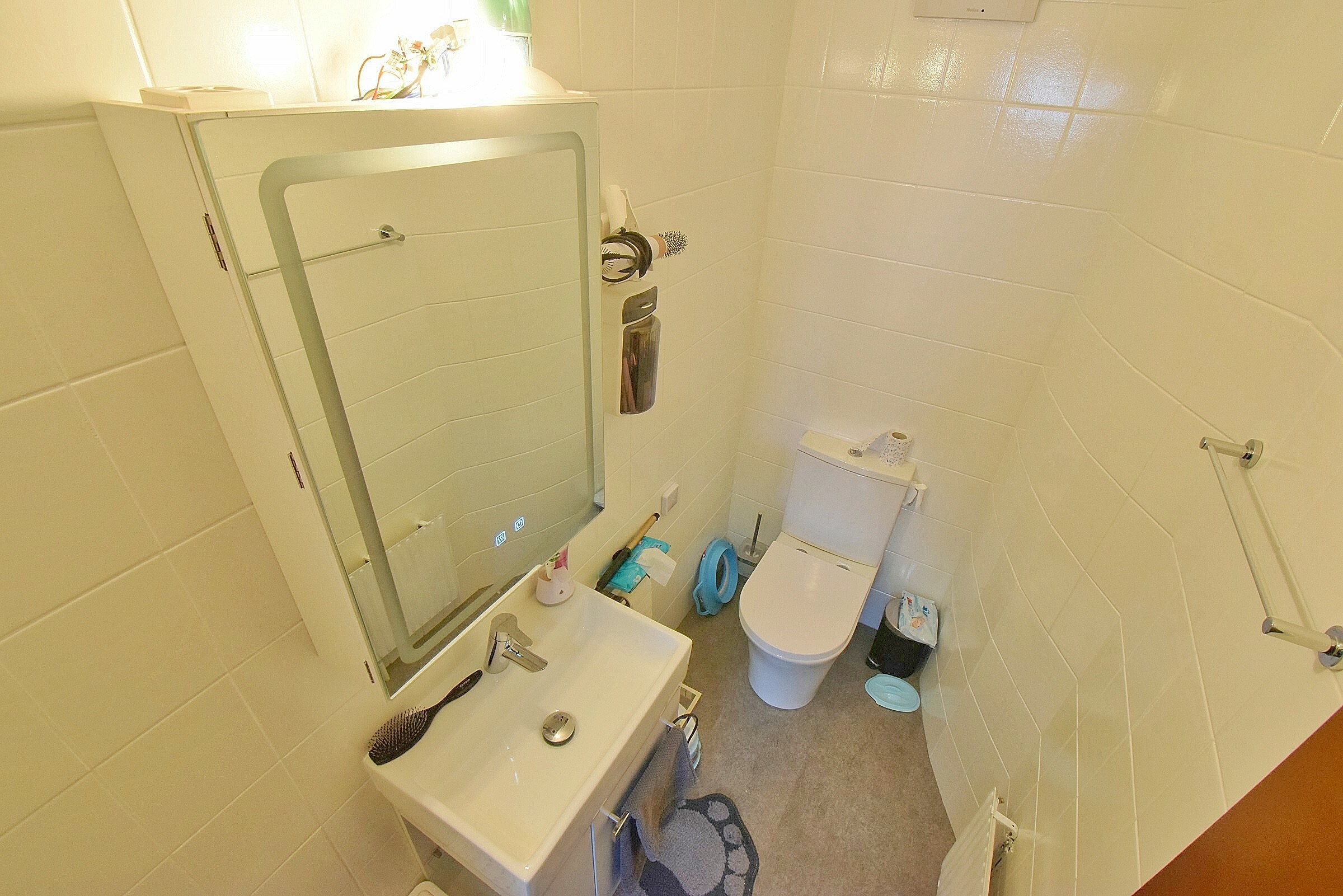 Photo 8