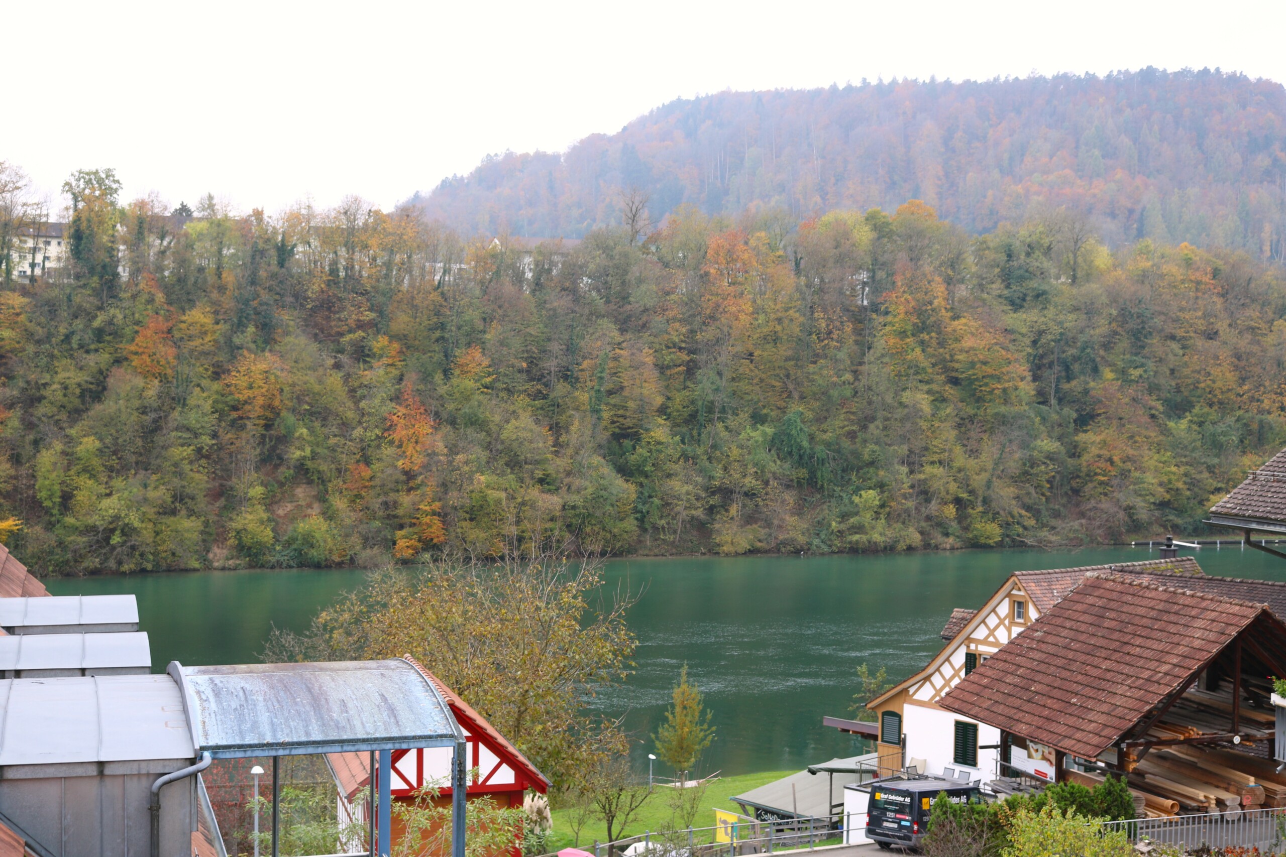 Sicht vom Balkon auf den Rhein Sicht vom Balkon auf den Rhein