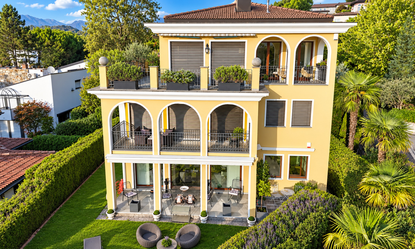 Exterior view 1