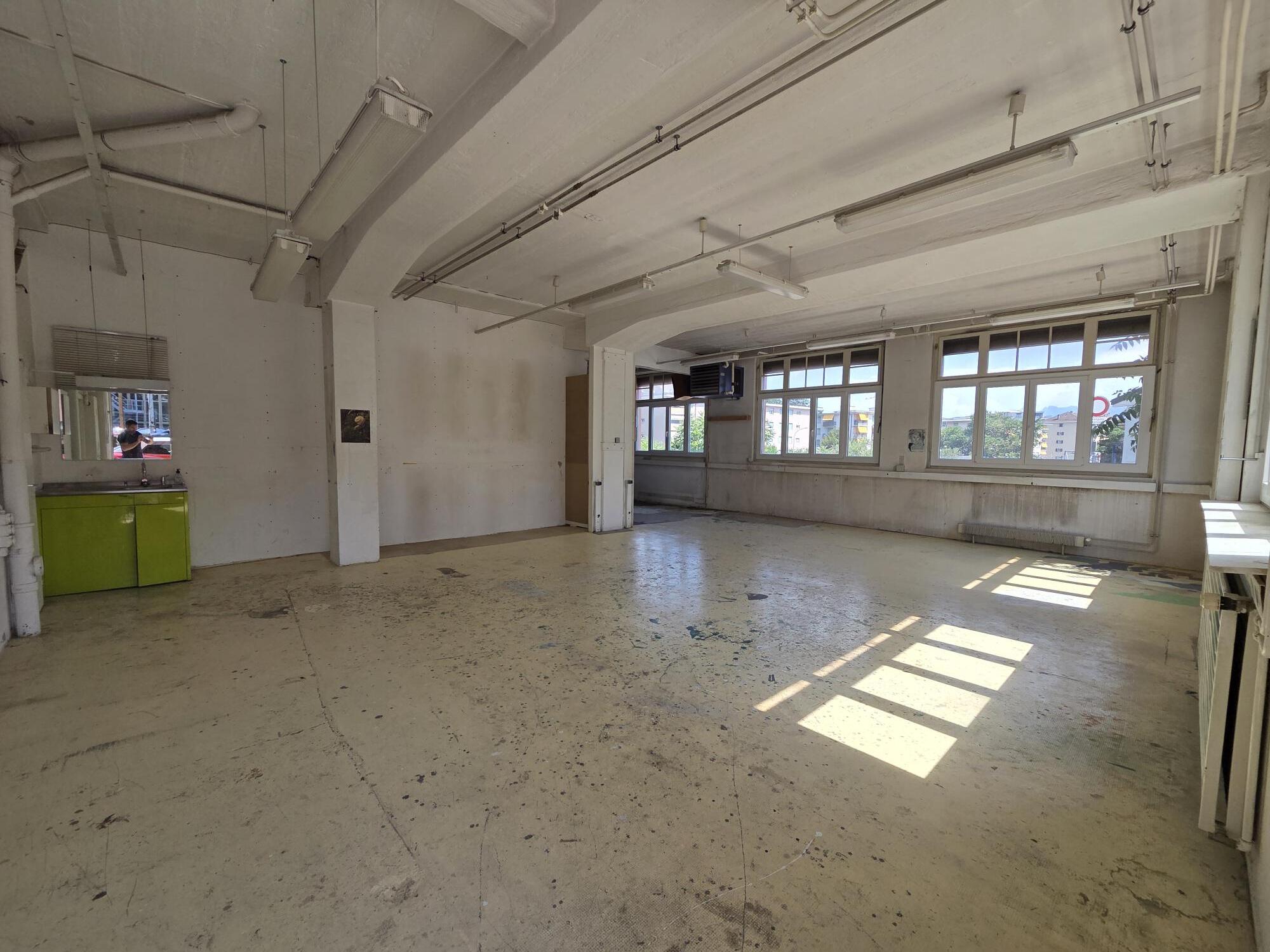 Interior view 4