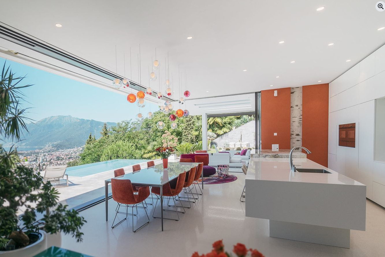 Küche und Essbereich (Referenzobjekt) Küche und Essbereich (Referenzobjekt)