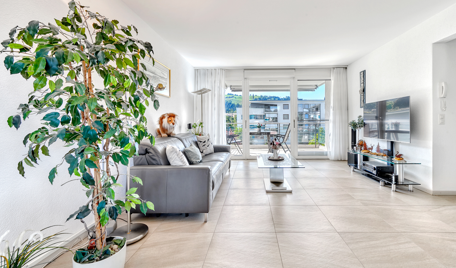 Weitere Bilder unter www.dv-immo.ch Weitere Bilder unter www.dv-immo.ch