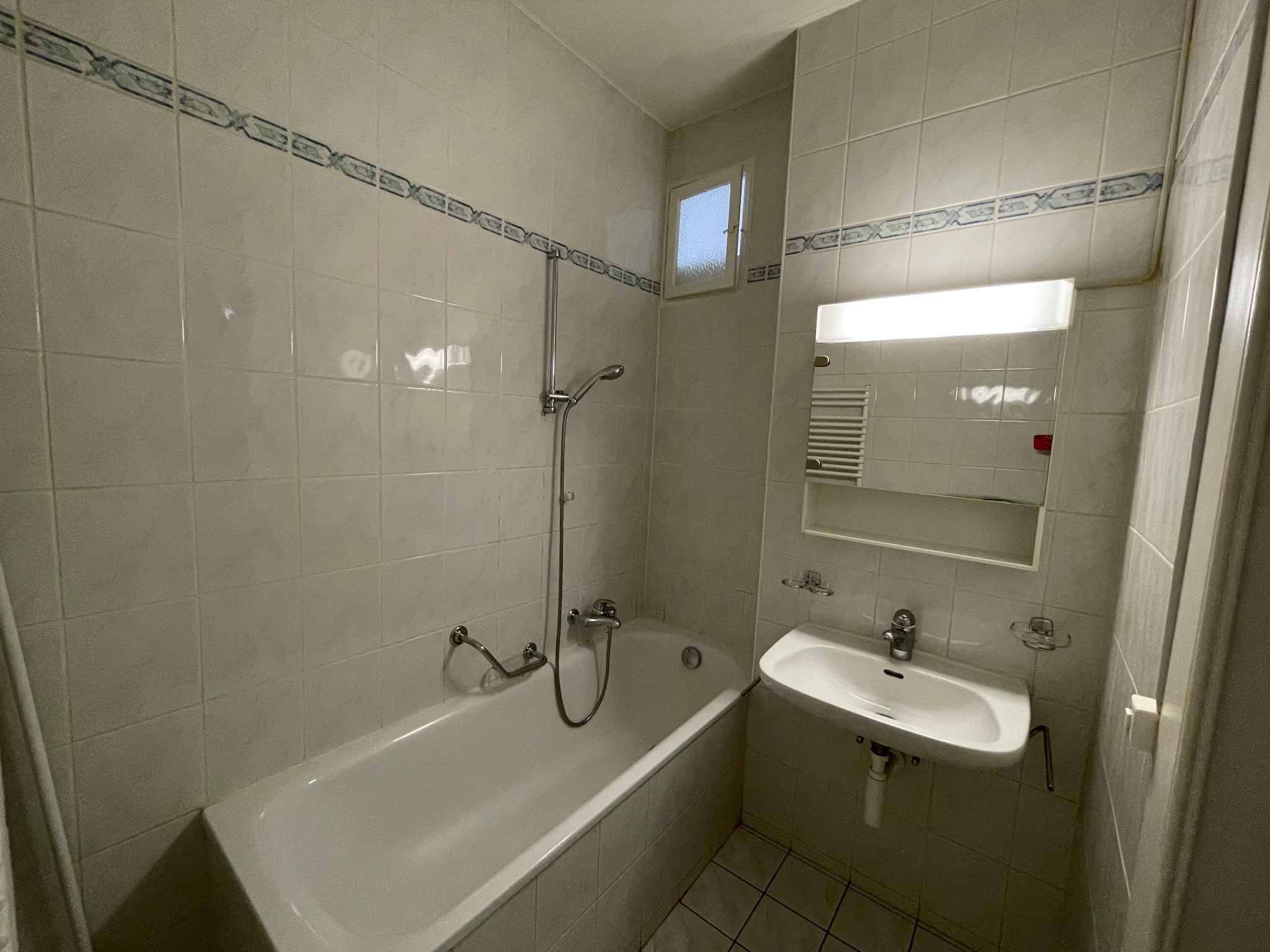Picture 9