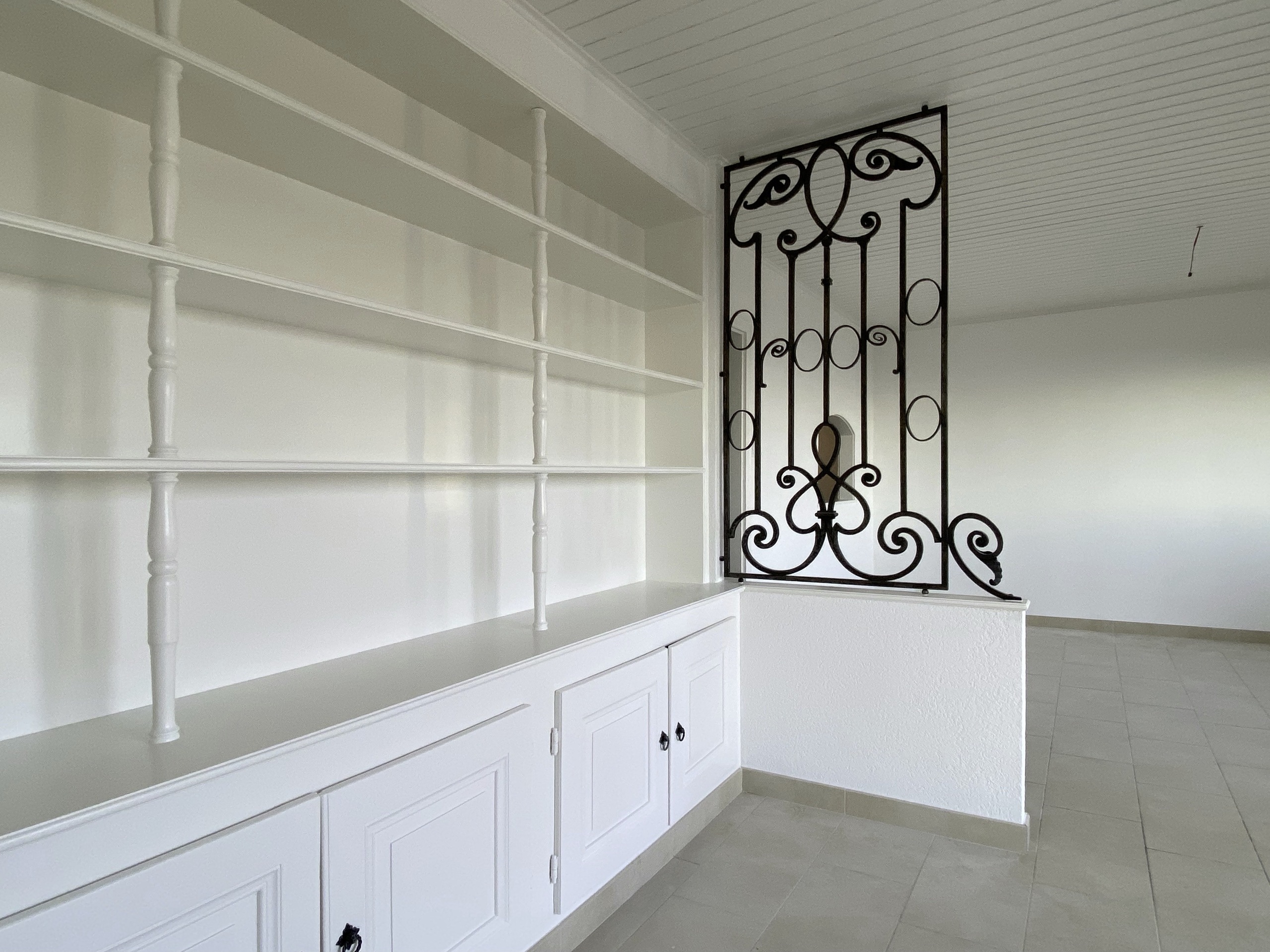 Interior view 2