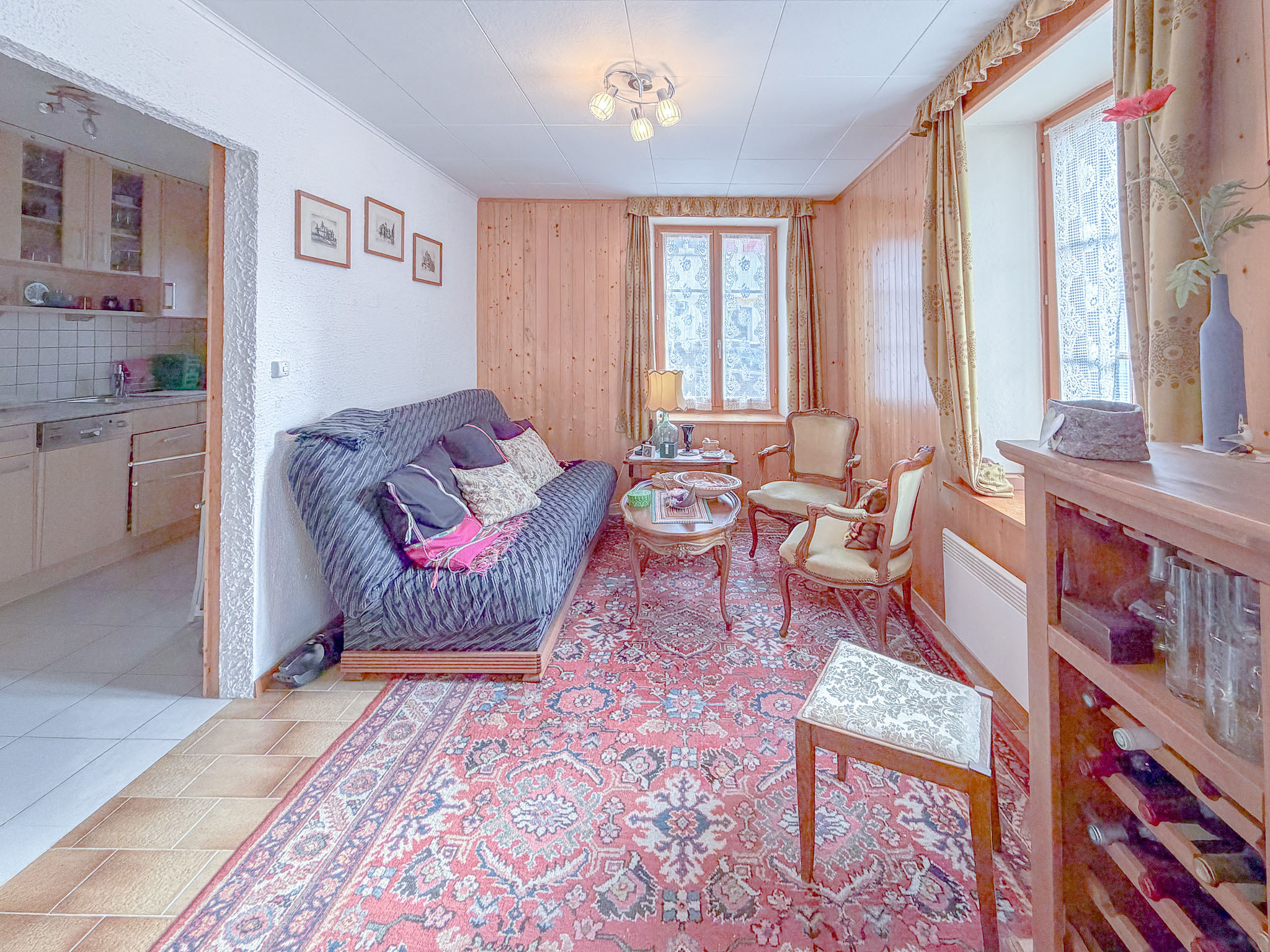 Espace salon/salle à manger au rez