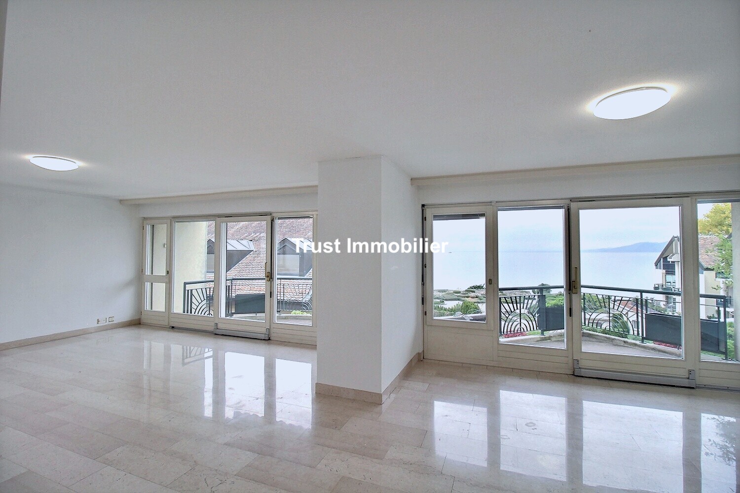 Interior view 3