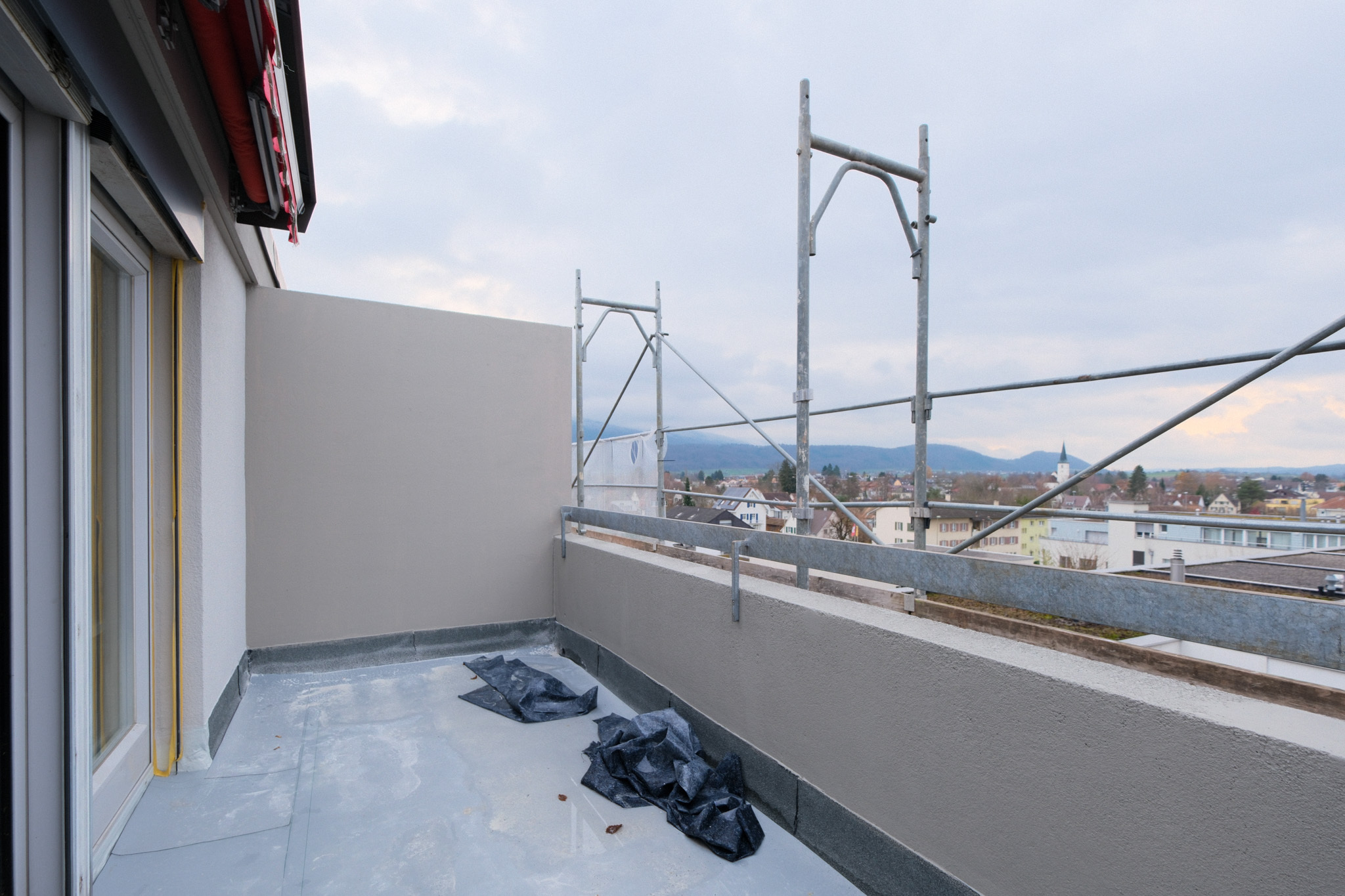 Attika-Terrasse – Westseite, Abendsonne