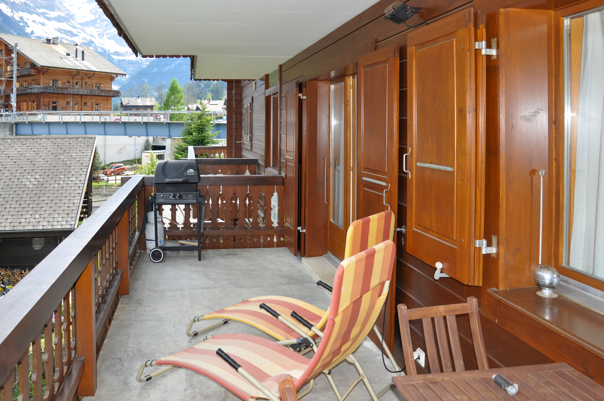 Interior view 4