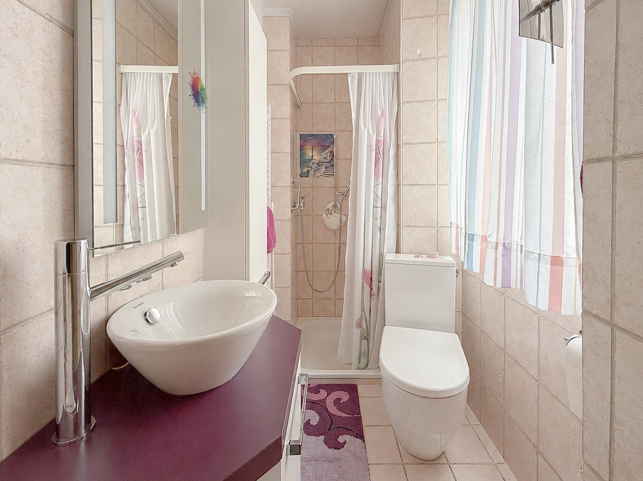 Rez-de-chaussée, salle de douche