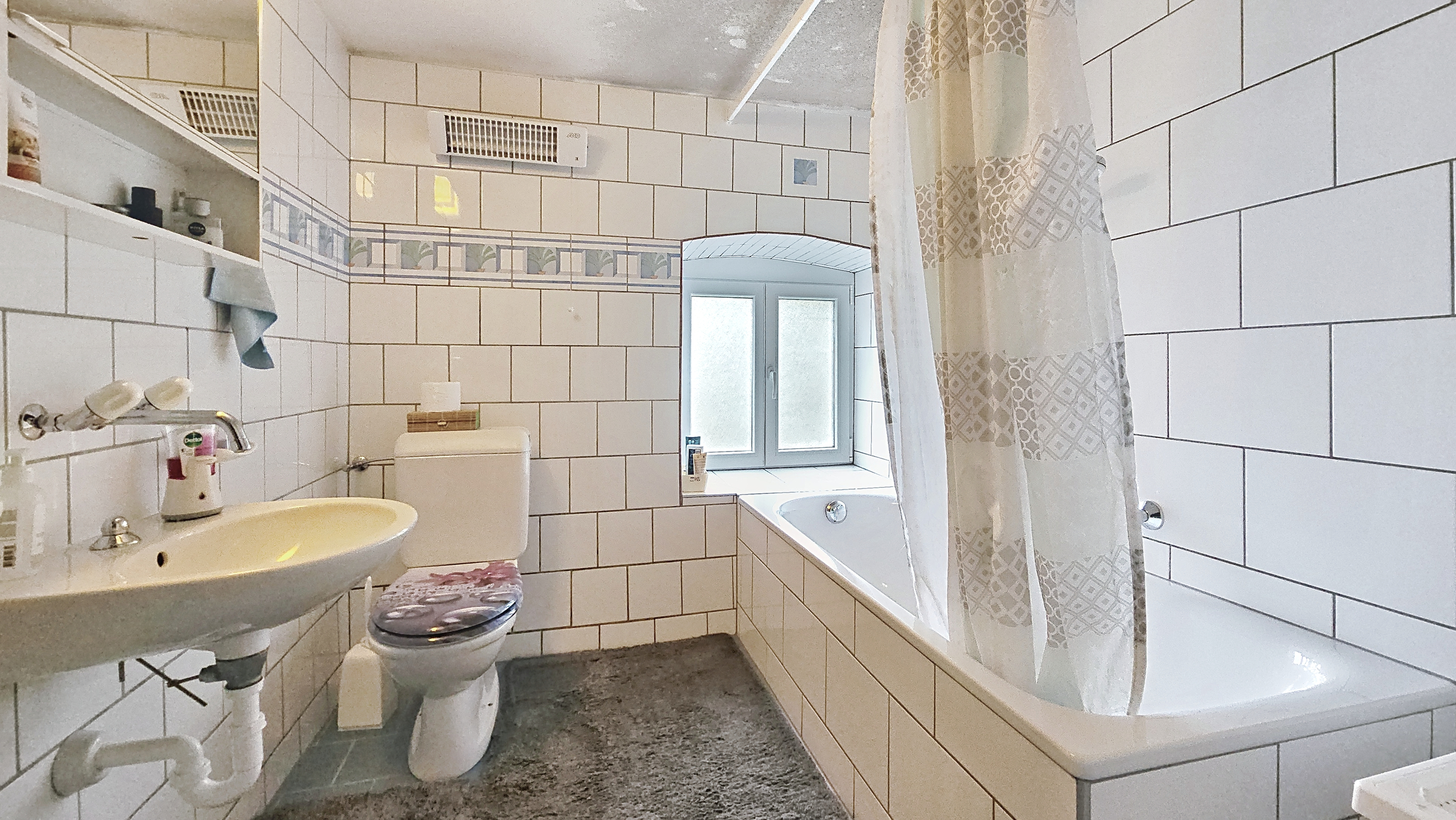 Salle de bain - rez Salle de bain - rez