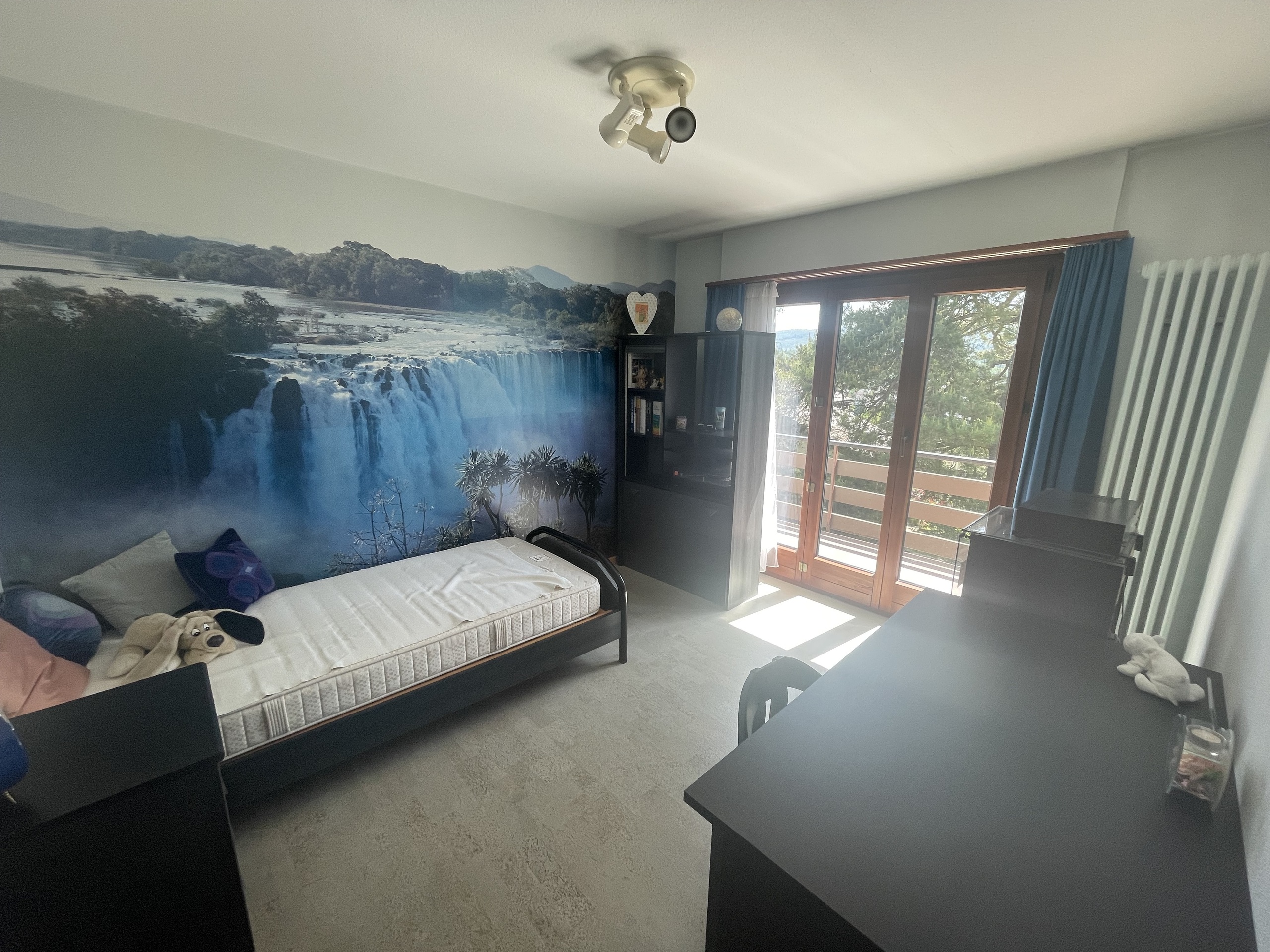 Interior view 4