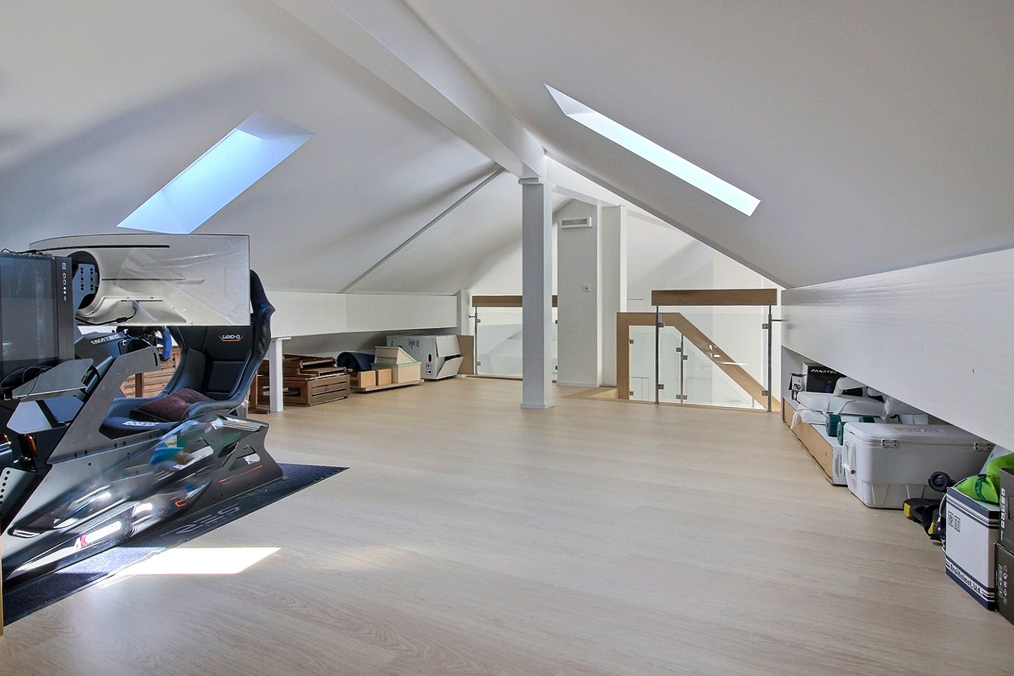 Interior view 6