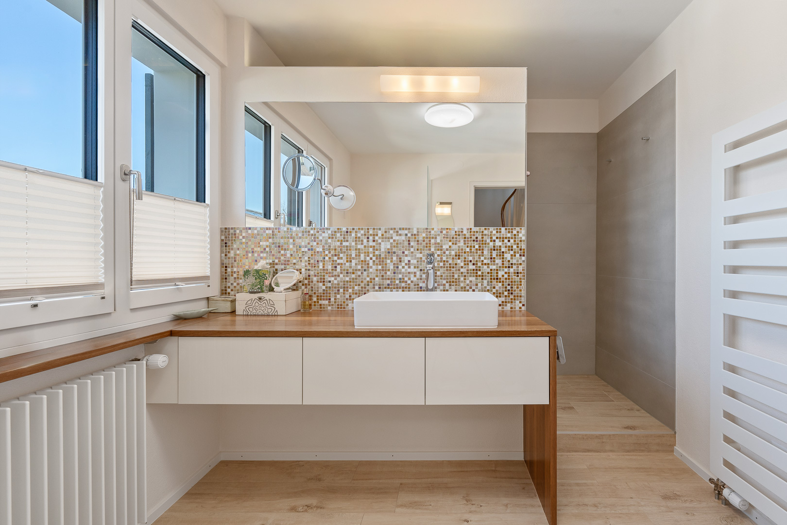 Badezimmer im Obergeschoss