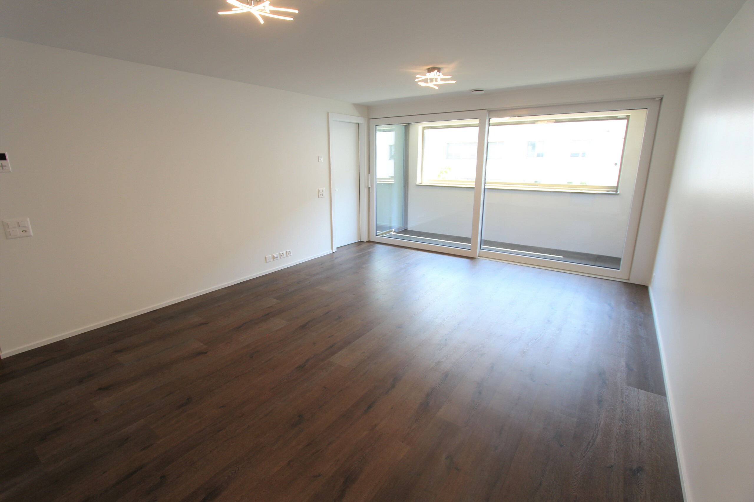 Séjour avec accès à la loggia Séjour avec accès à la loggia