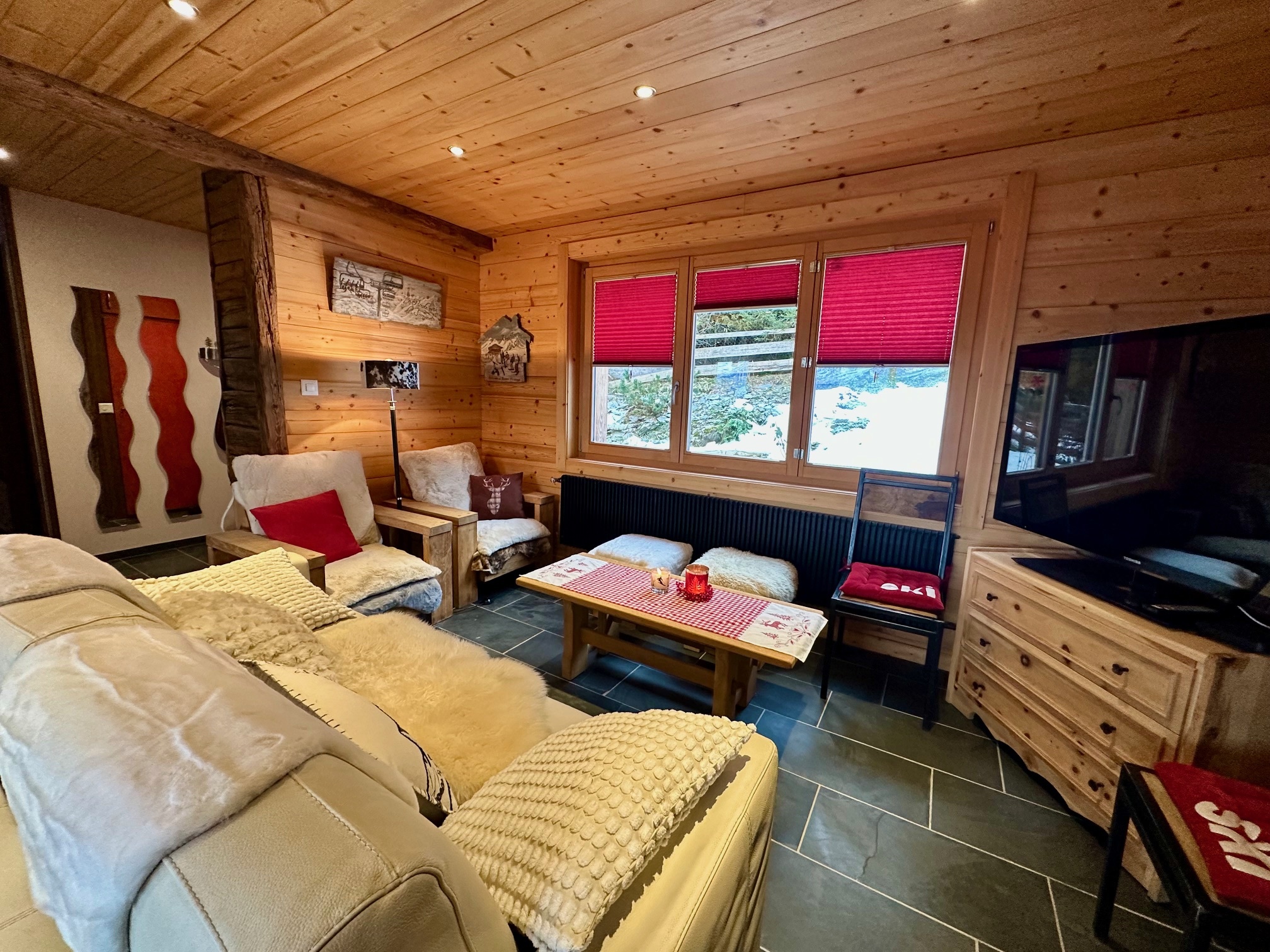 Interior view 11